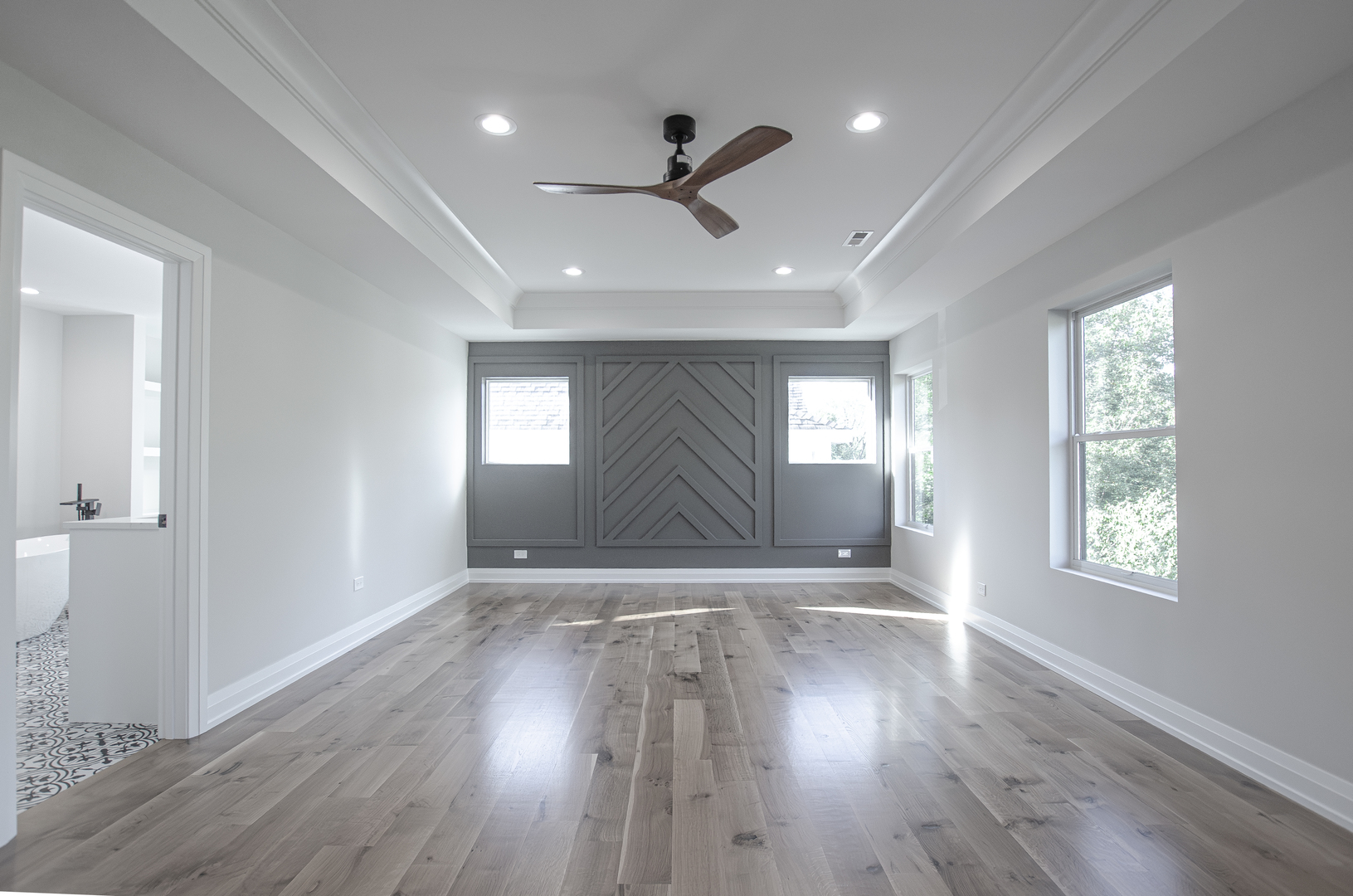 1326 N Race Avenue, Arlington Heights, IL 60004