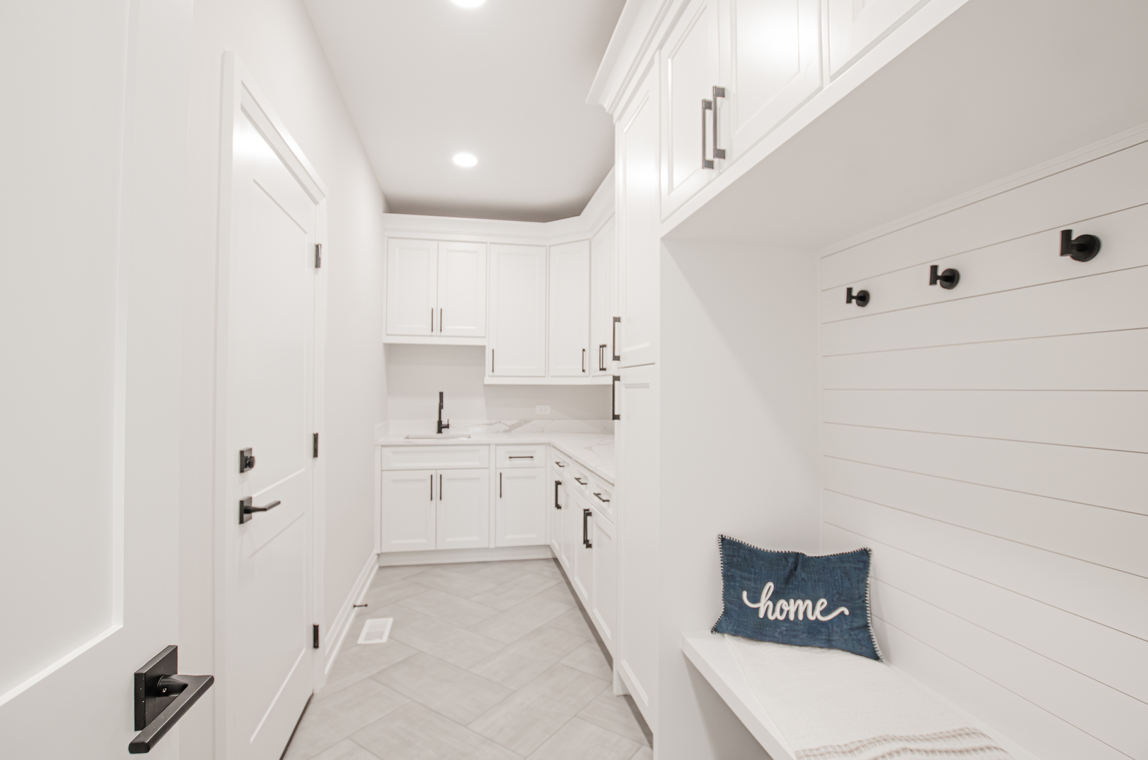 1326 N Race Avenue, Arlington Heights, IL 60004