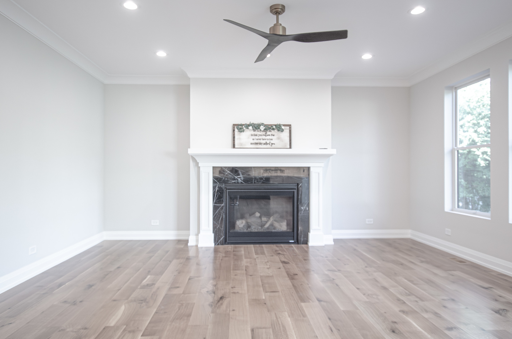 1326 N Race Avenue, Arlington Heights, IL 60004