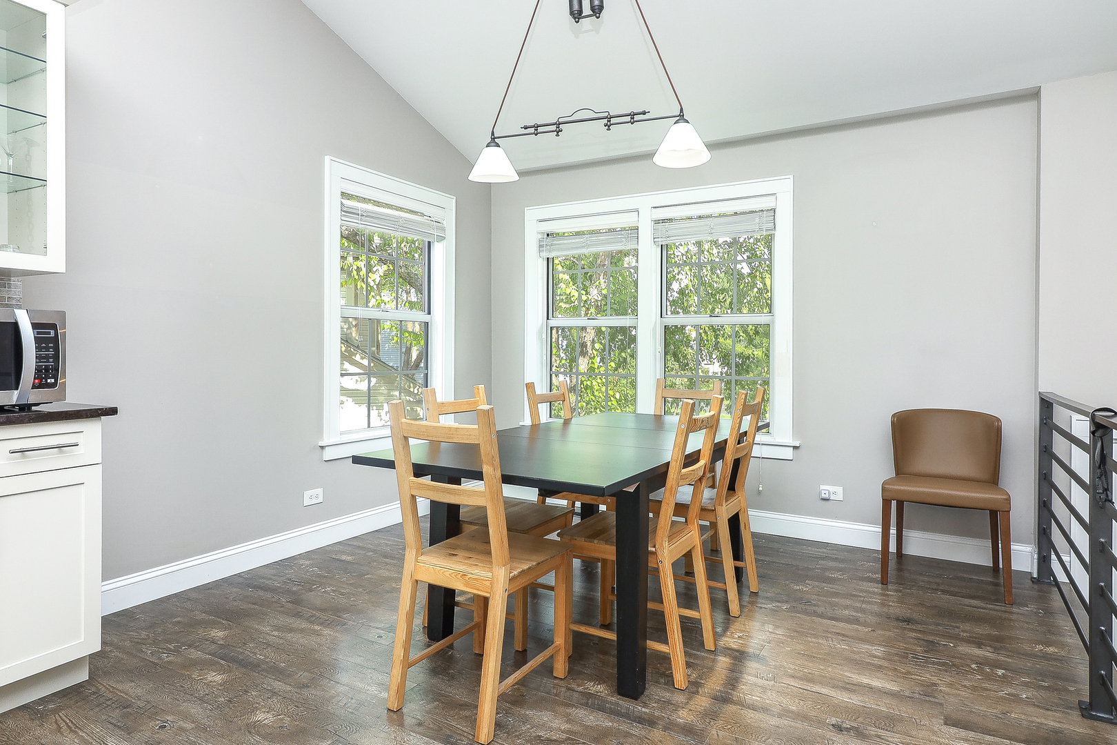 157 Wildberry Court, Aurora, IL 60504