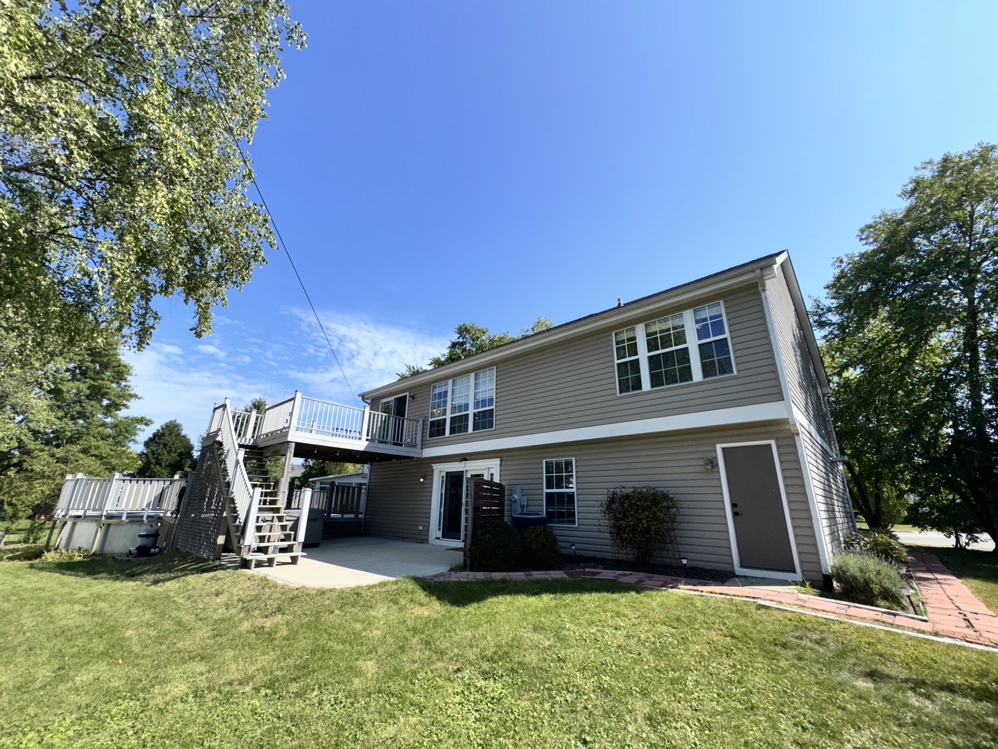 157 Wildberry Court, Aurora, IL 60504