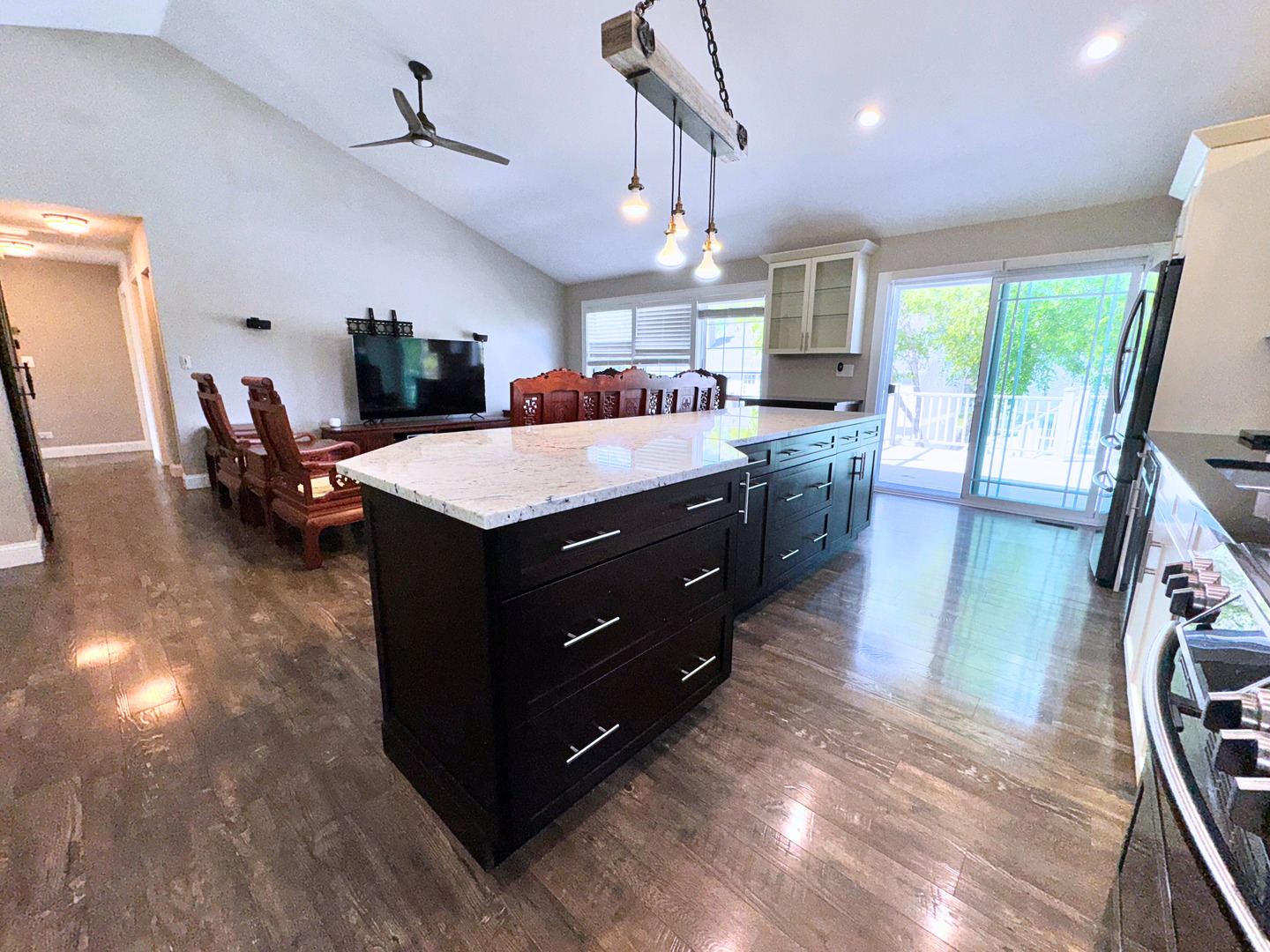157 Wildberry Court, Aurora, IL 60504