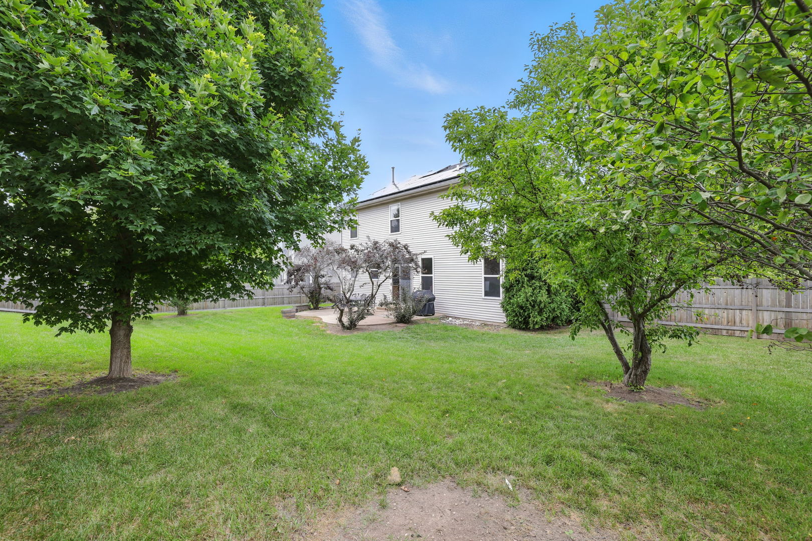 2027 W Savannah Parkway, Round Lake, IL 60073