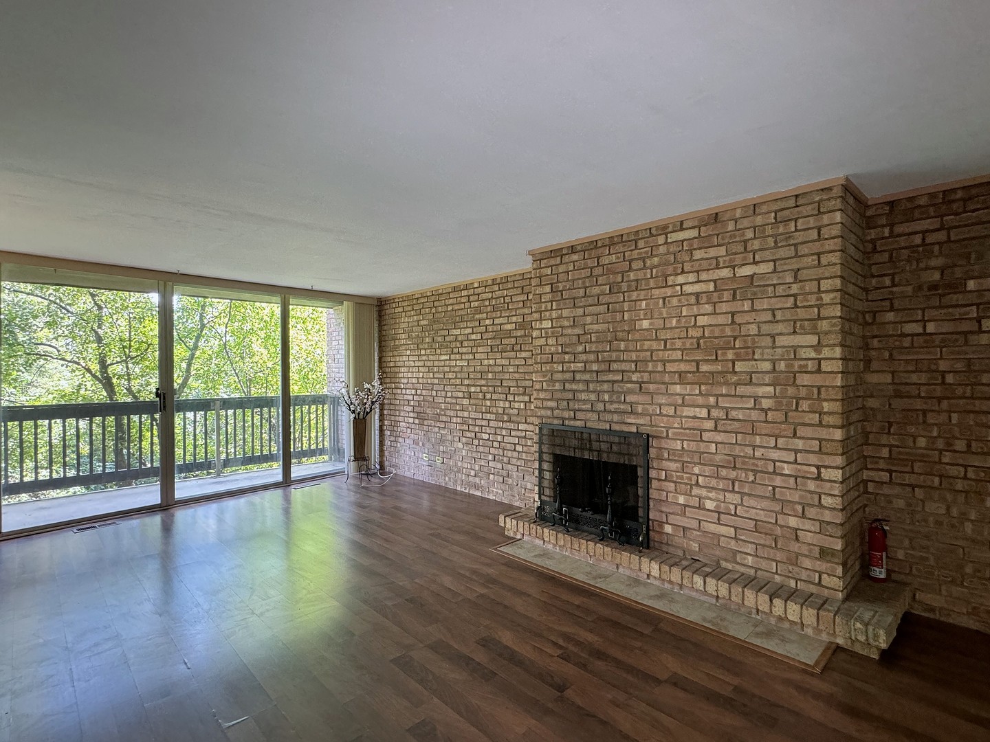 5600 Hillcrest Lane #1K, Lisle, IL 60532