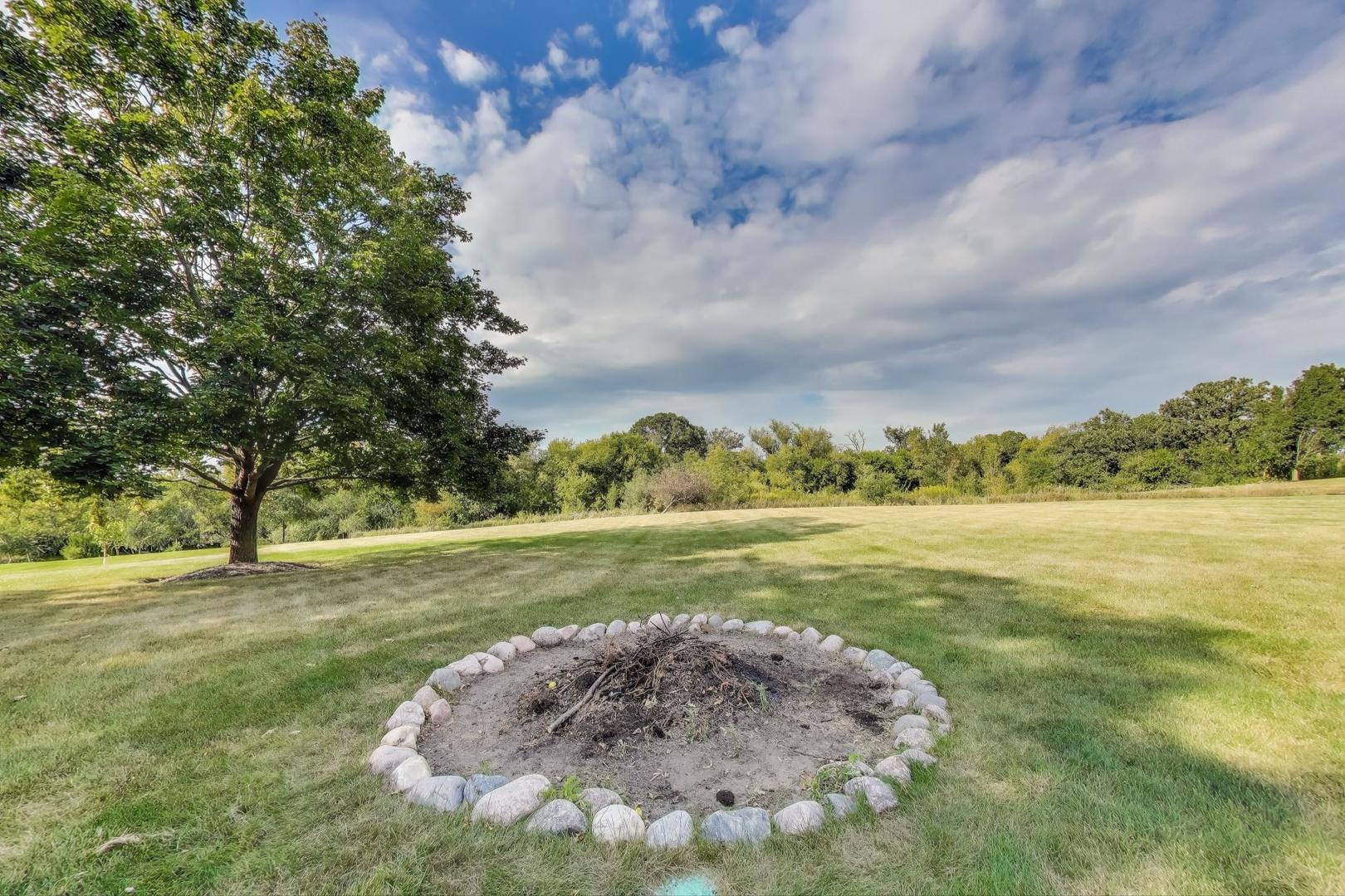 3406 Forest Ridge Drive, Spring Grove, IL 60081