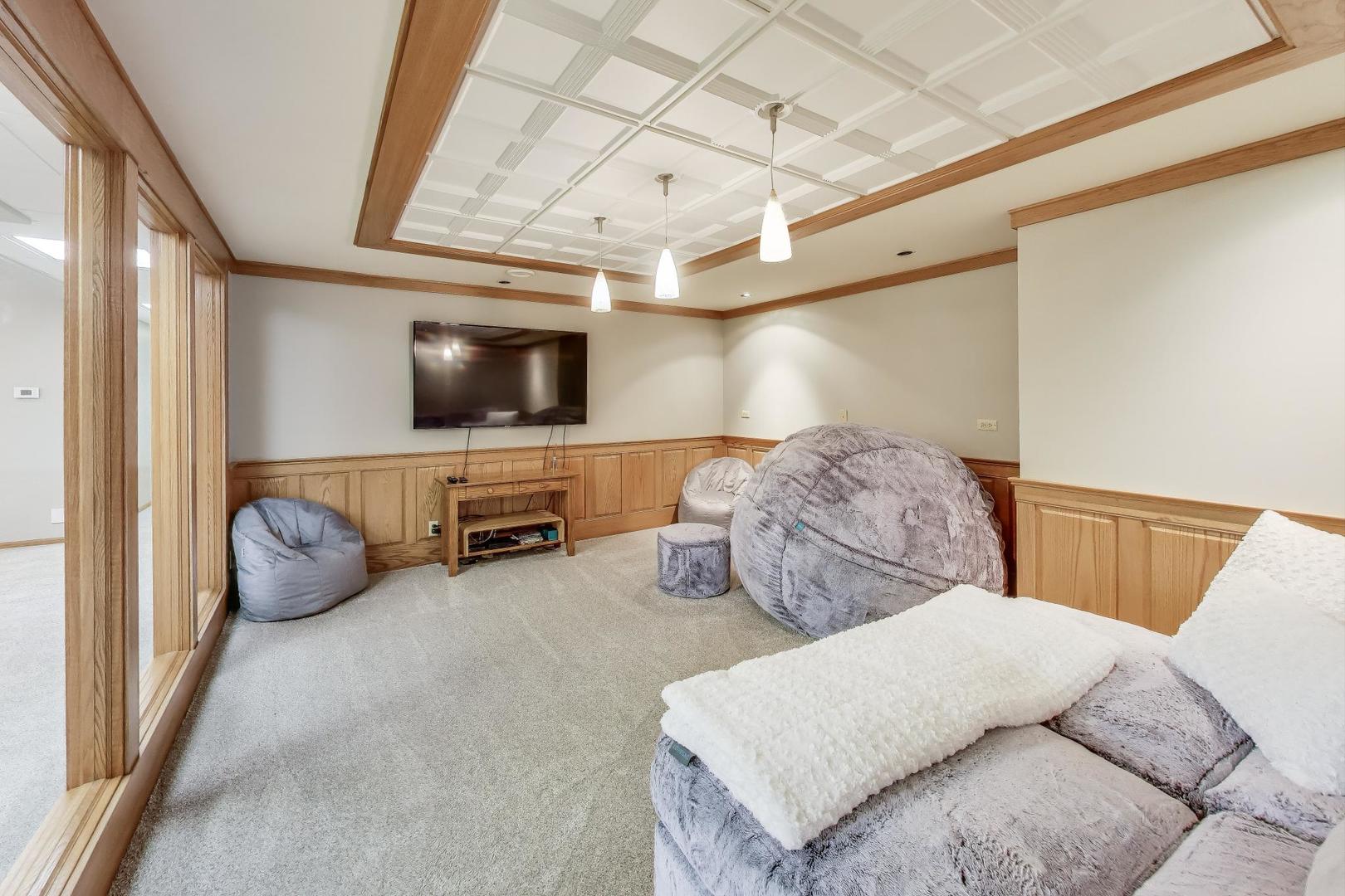 3406 Forest Ridge Drive, Spring Grove, IL 60081
