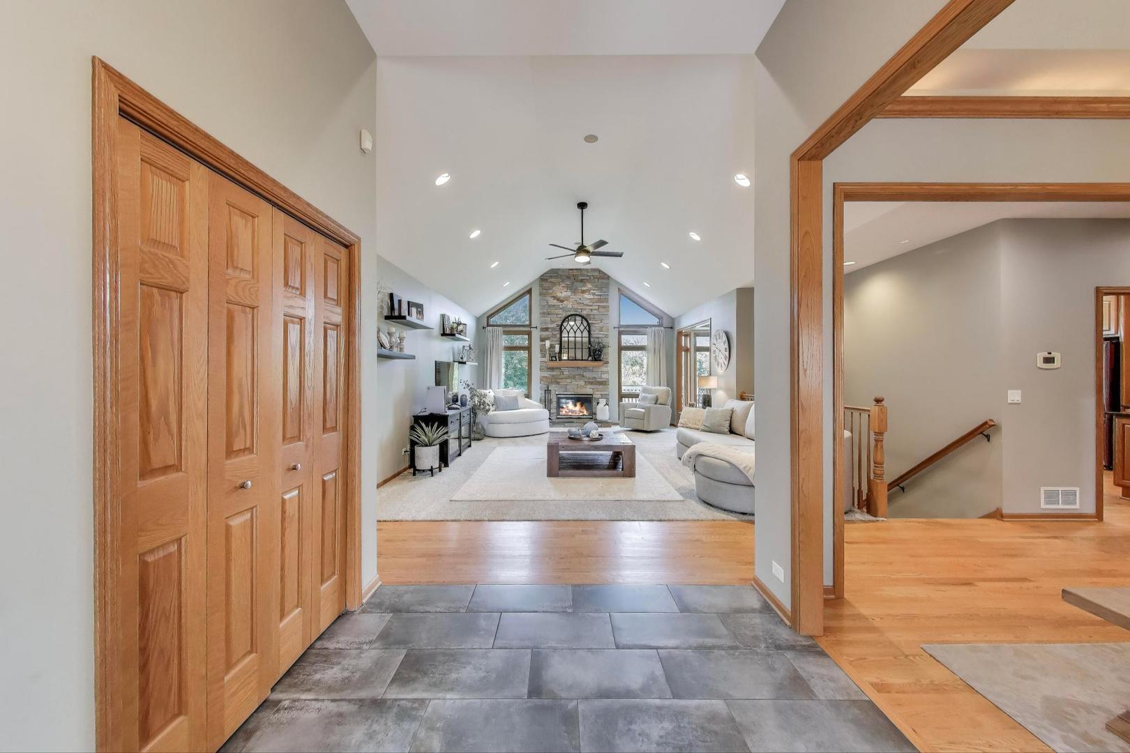 3406 Forest Ridge Drive, Spring Grove, IL 60081