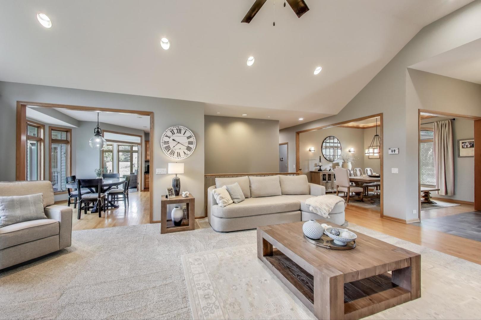 3406 Forest Ridge Drive, Spring Grove, IL 60081