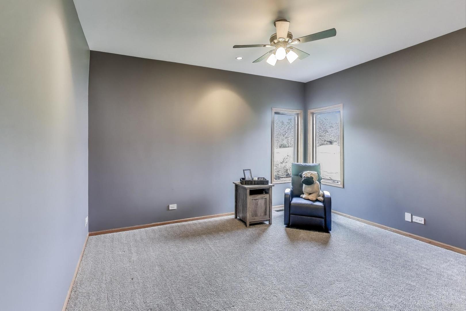 3406 Forest Ridge Drive, Spring Grove, IL 60081