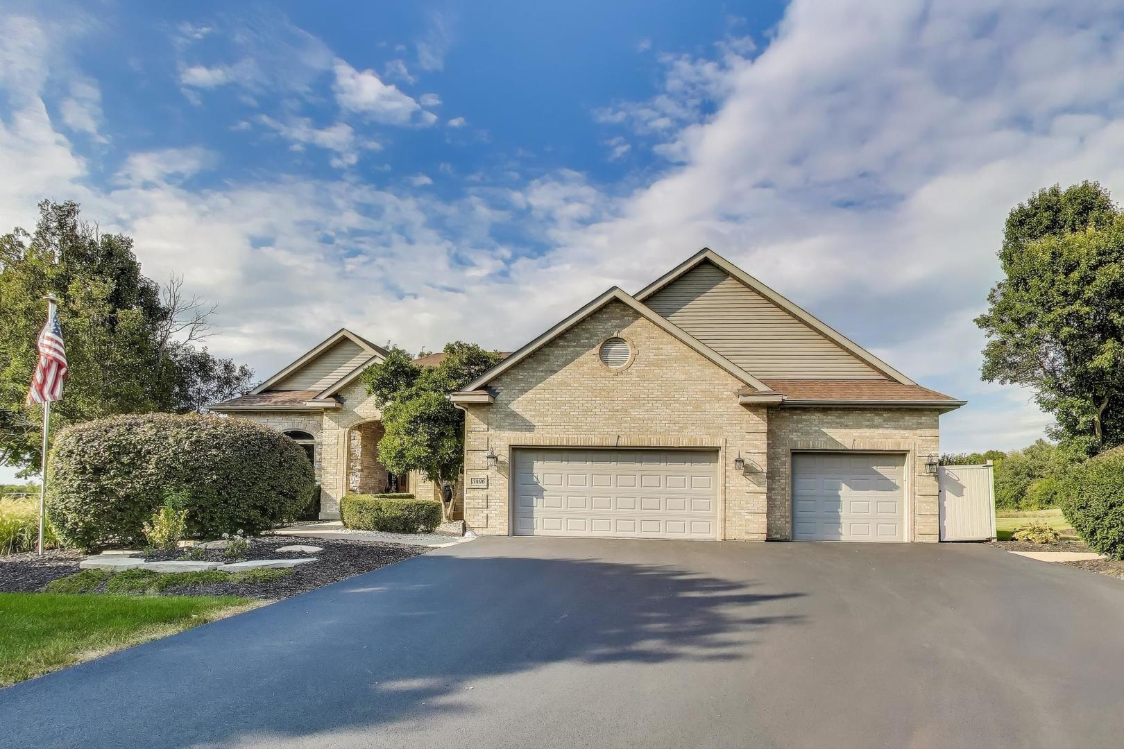3406 Forest Ridge Drive, Spring Grove, IL 60081