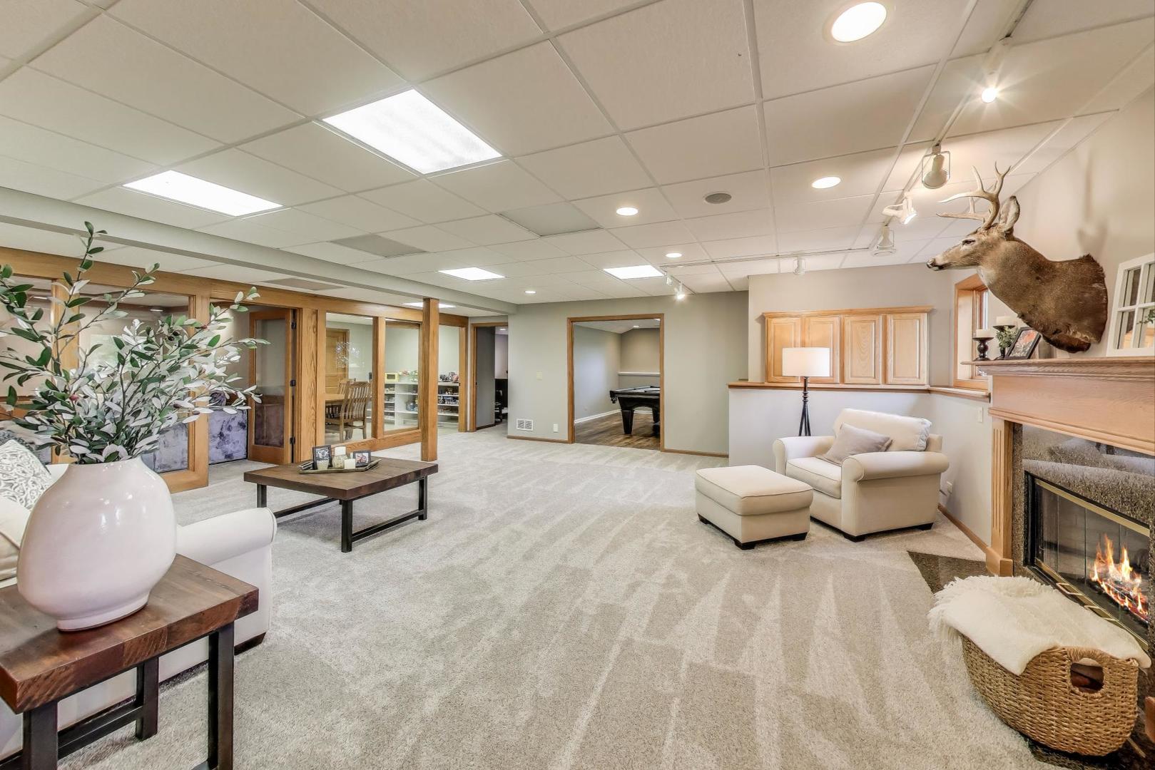 3406 Forest Ridge Drive, Spring Grove, IL 60081