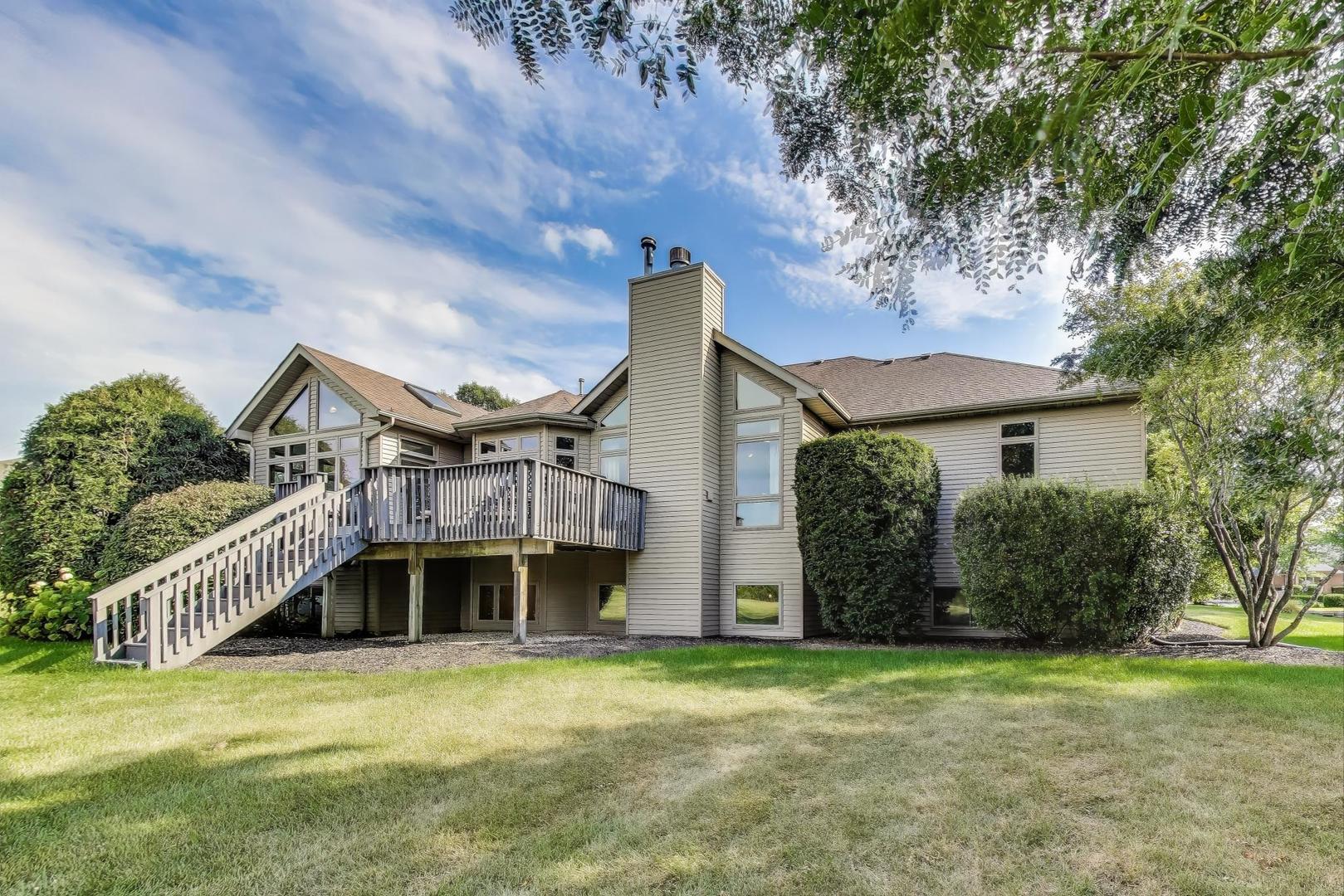 3406 Forest Ridge Drive, Spring Grove, IL 60081