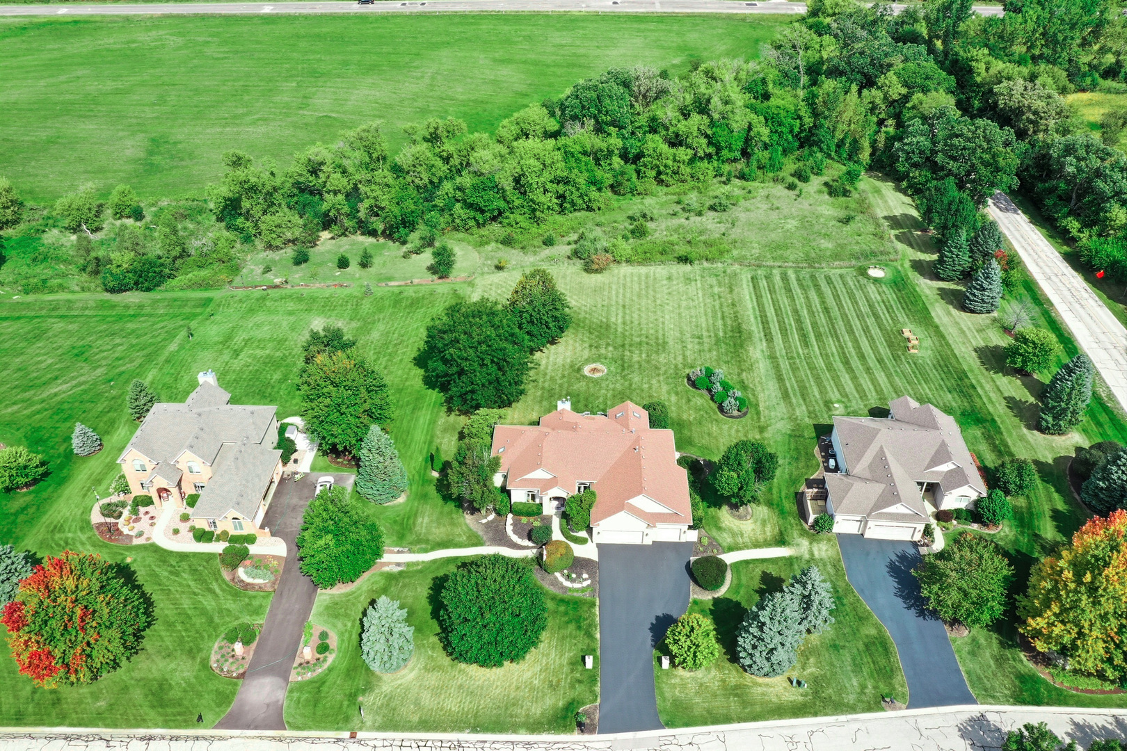 3406 Forest Ridge Drive, Spring Grove, IL 60081