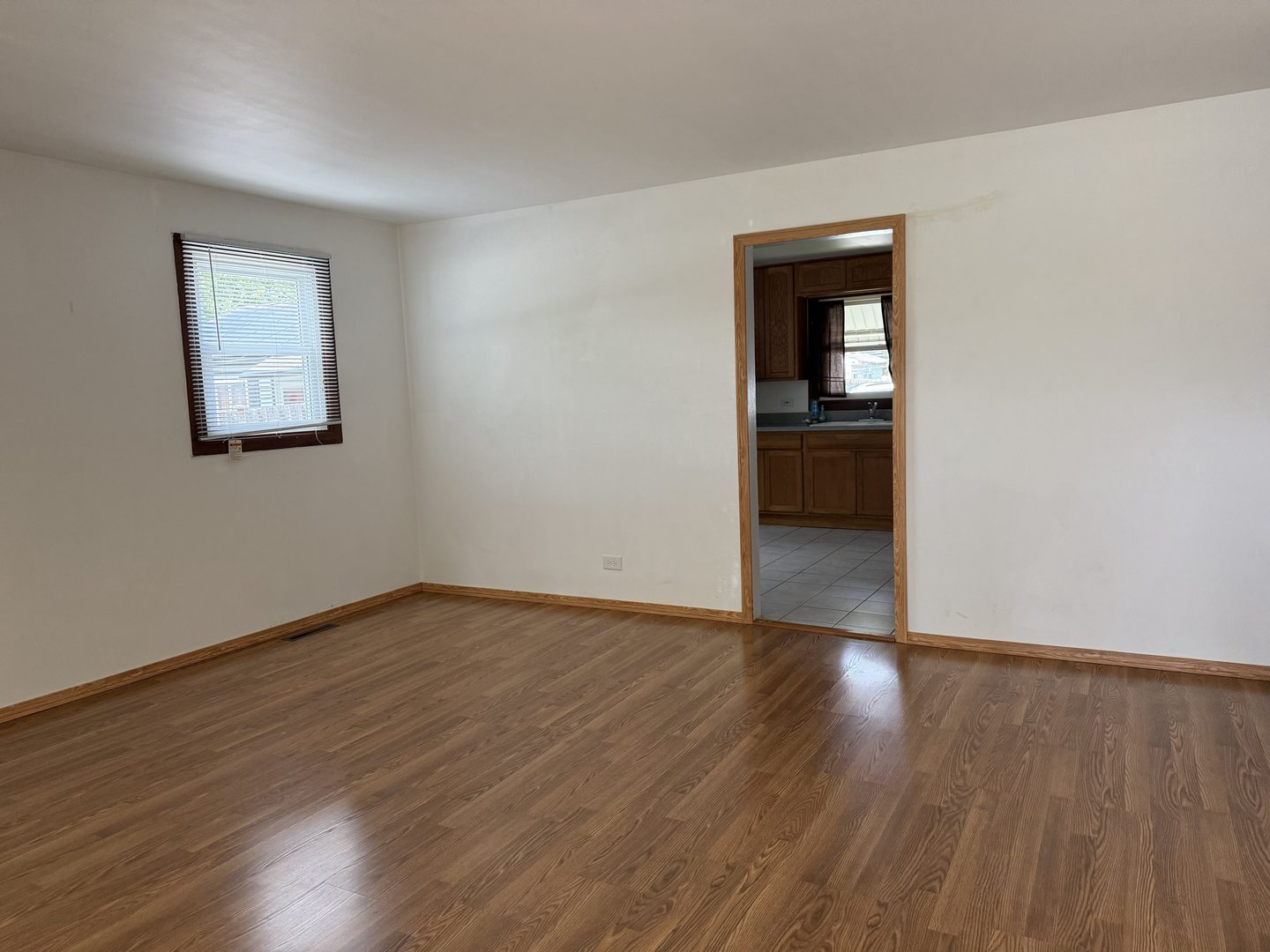 723 S Lake Street, Mundelein, IL 60060