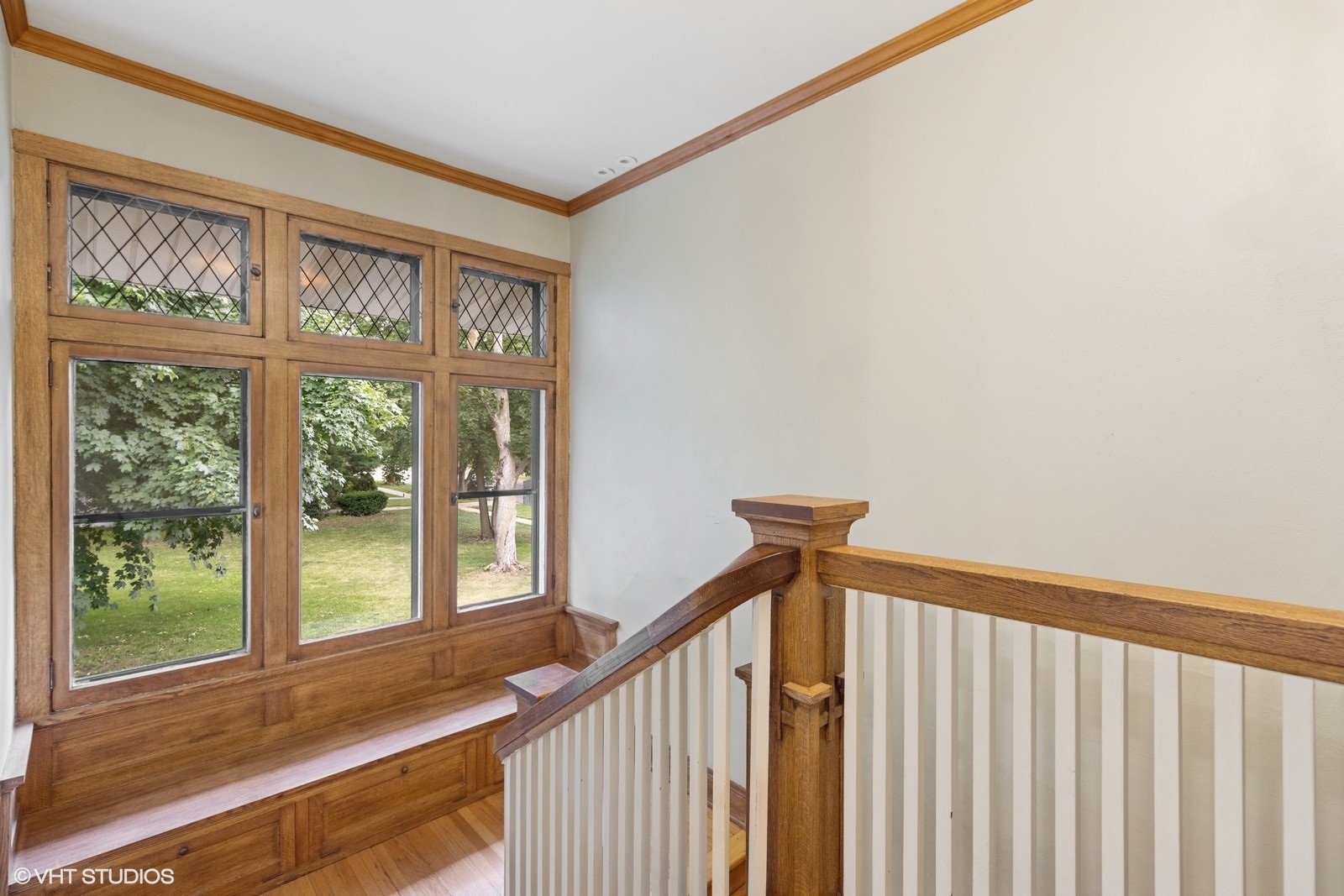 710 W Downer Place, Aurora, IL 60506