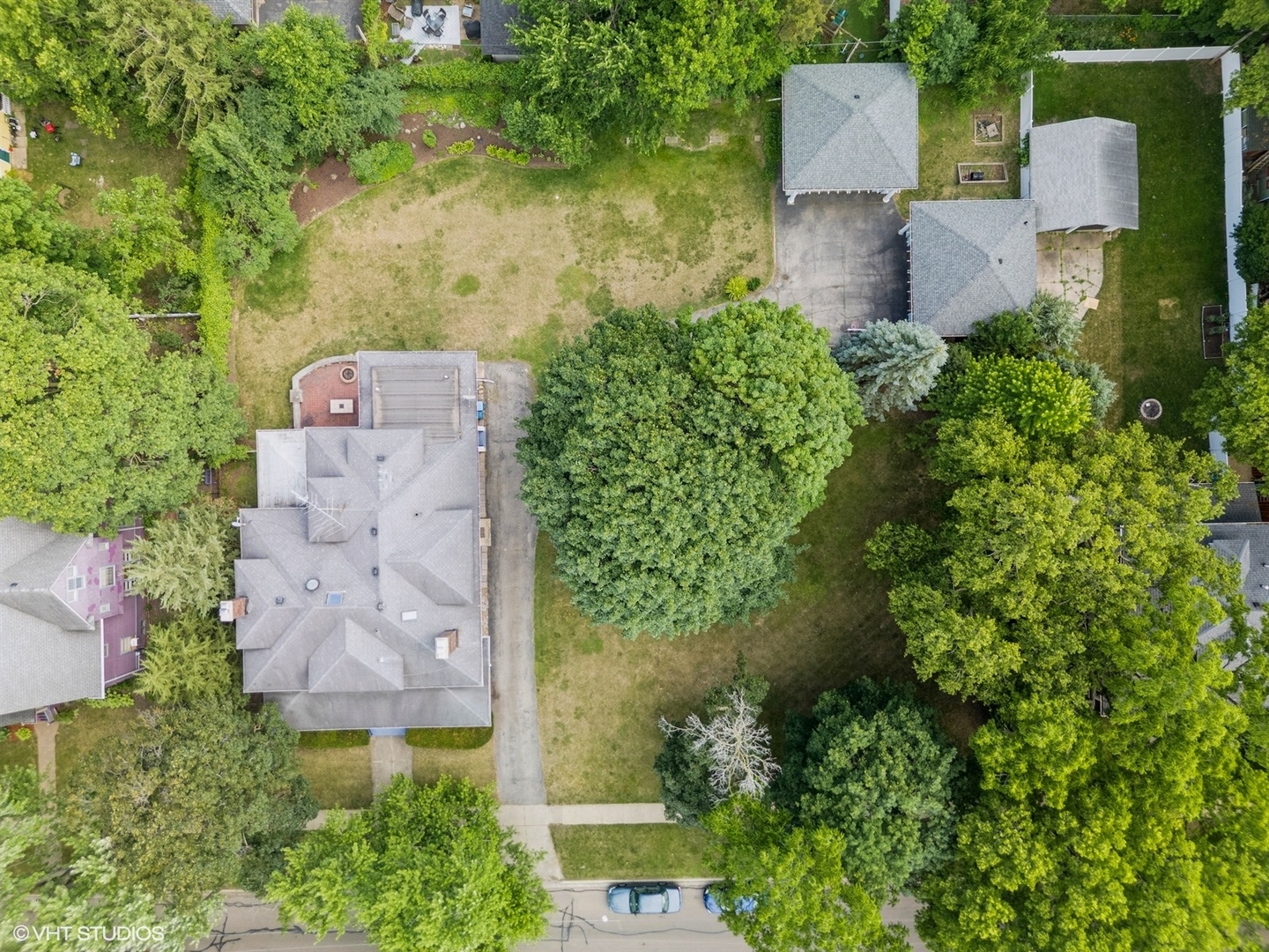 710 W Downer Place, Aurora, IL 60506