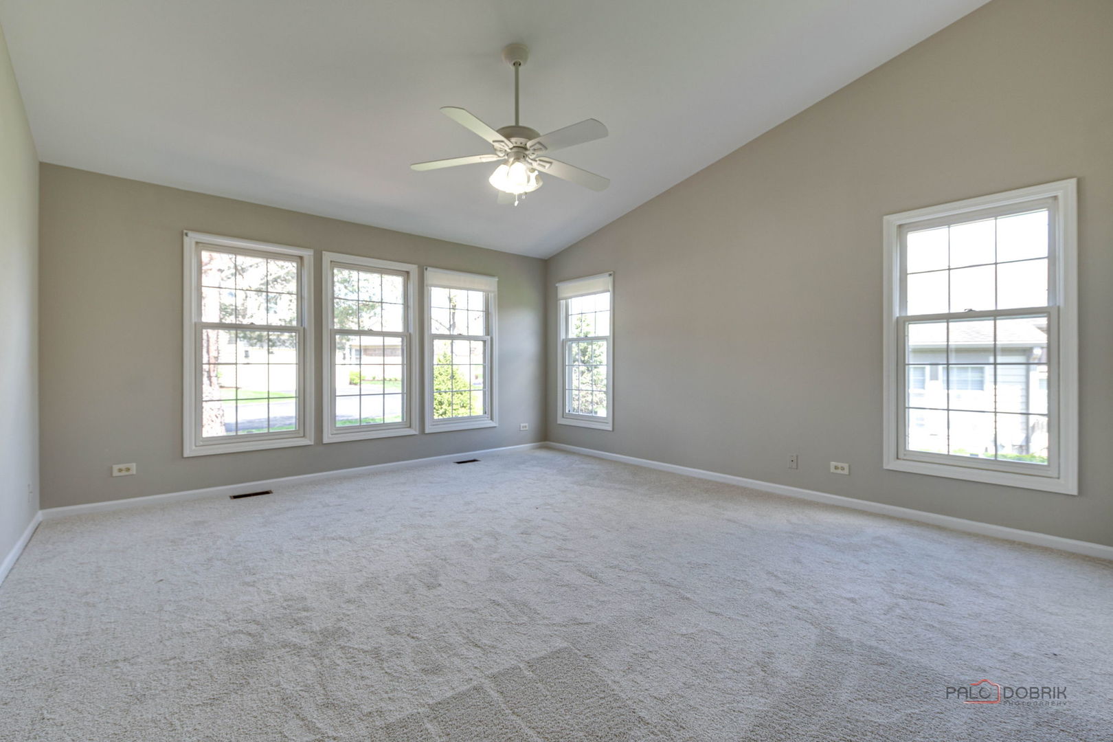122 Kilchurn Lane, Inverness, IL 60067