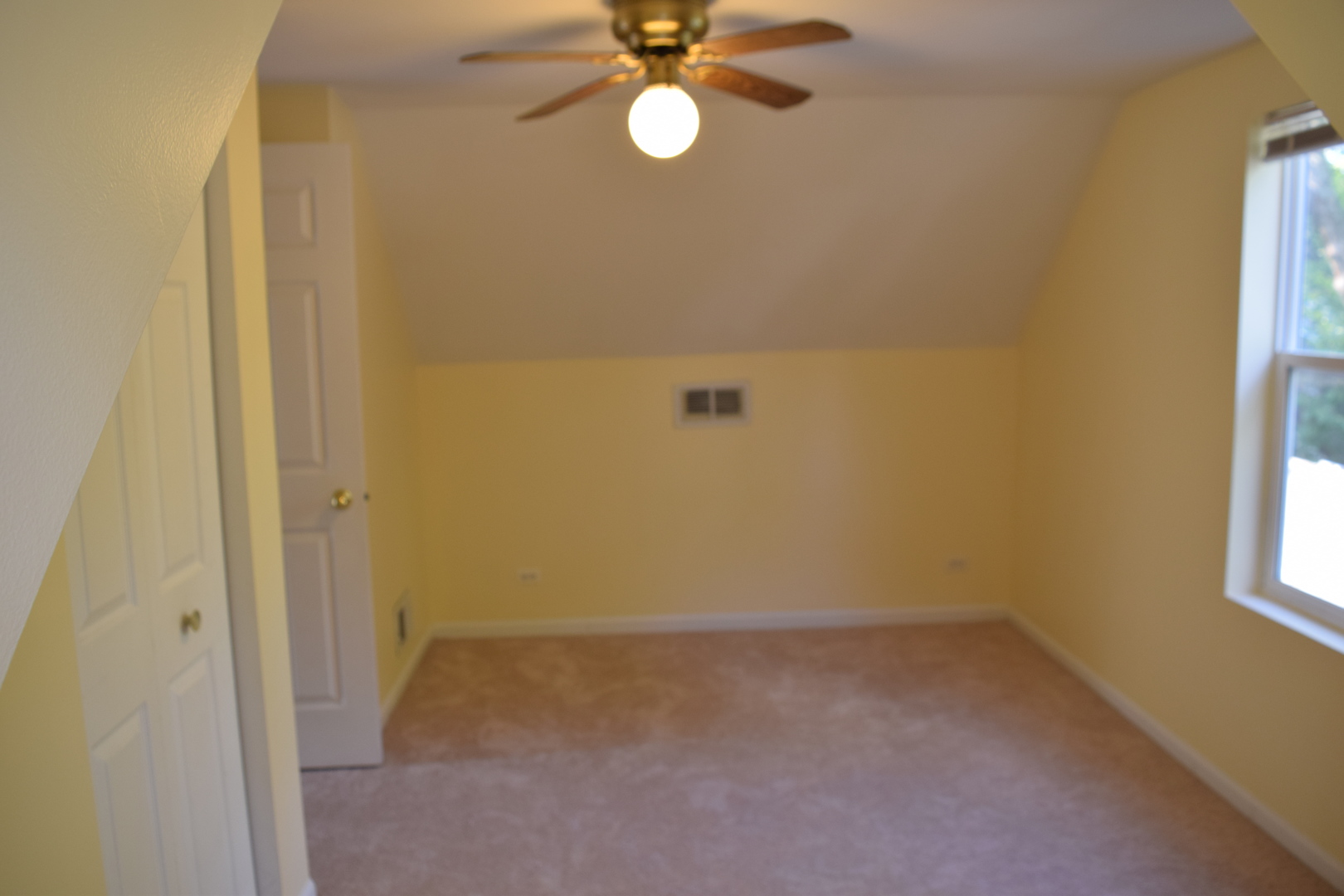764 BUCKEYE Street, Elgin, IL 60123