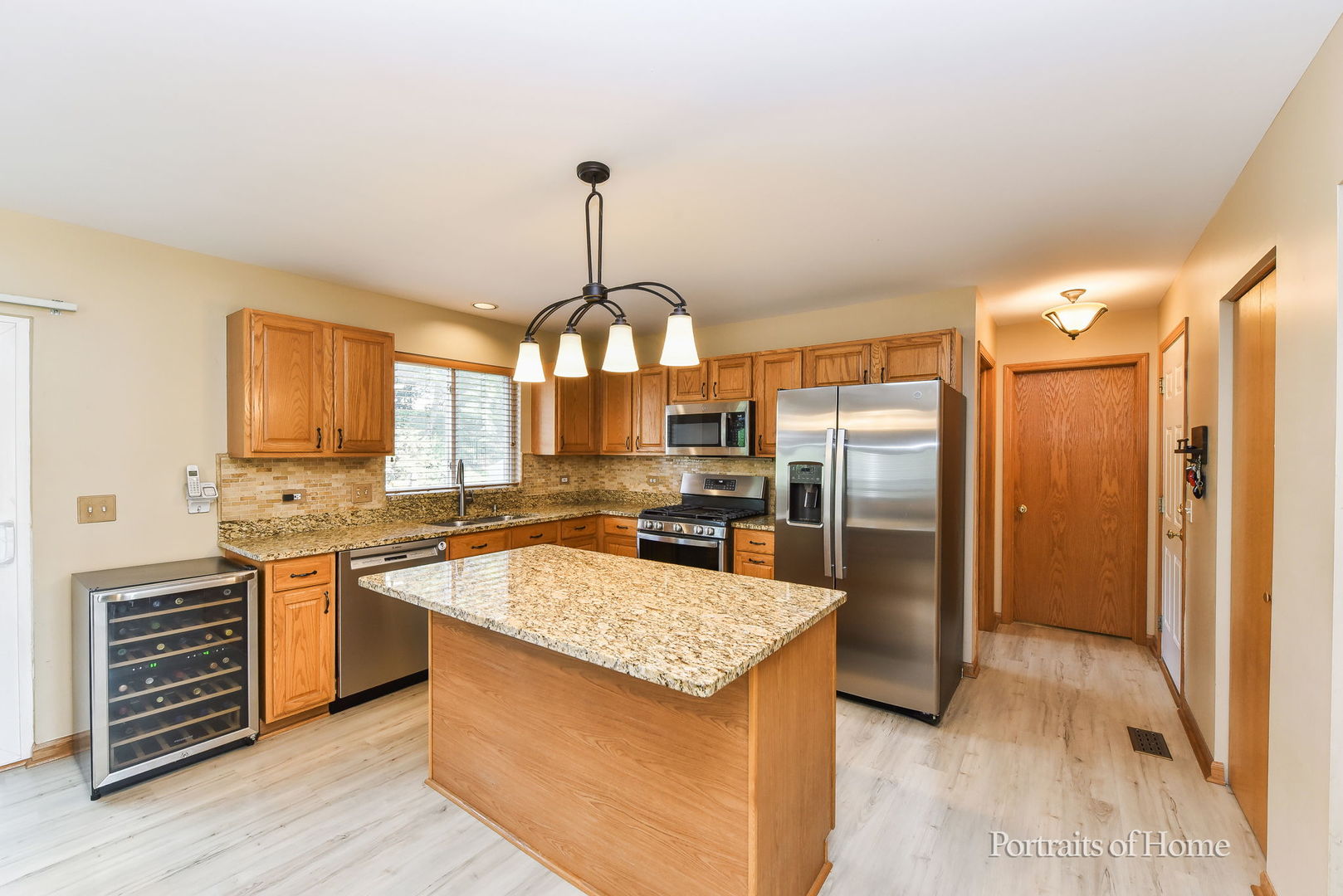 2420 Glenford Drive, Aurora, IL 60502