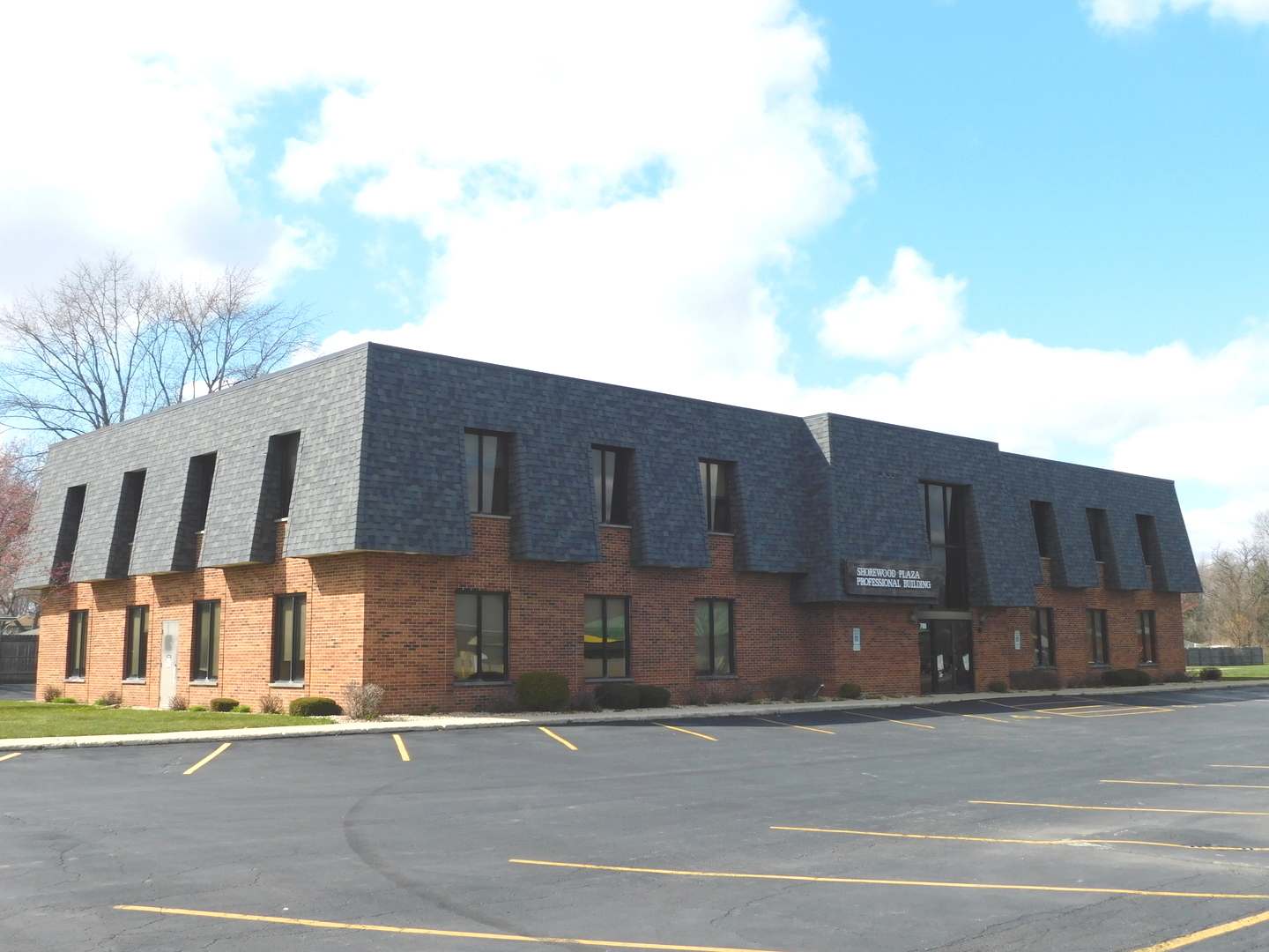 700 W JEFFERSON Street, Shorewood, IL 60404