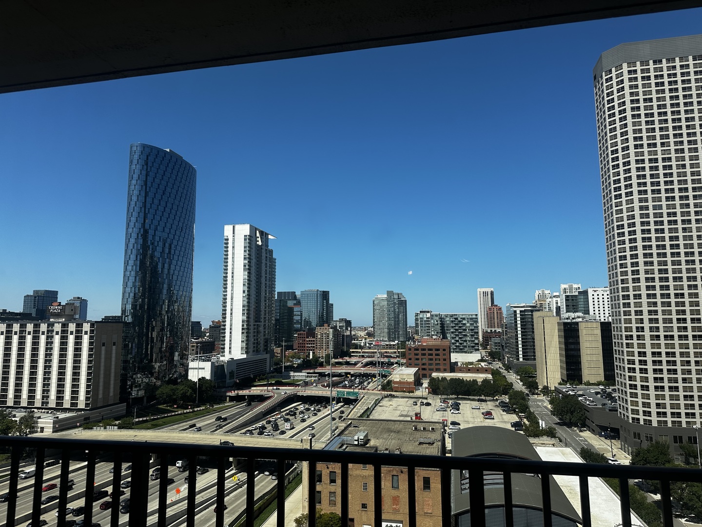 210 S Desplaines Street #1205, Chicago, IL 60661