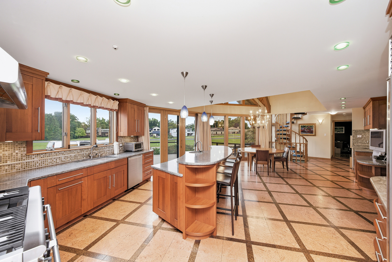 607 Berkshire Court, Downers Grove, IL 60516