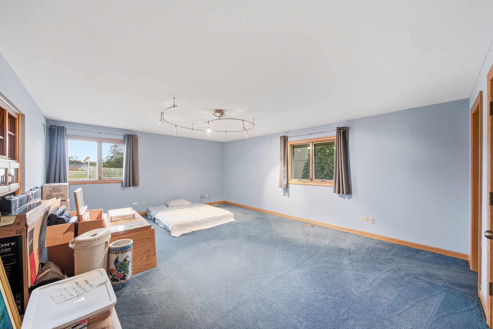 607 Berkshire Court, Downers Grove, IL 60516
