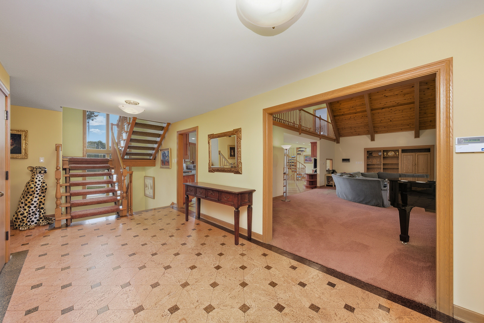 607 Berkshire Court, Downers Grove, IL 60516