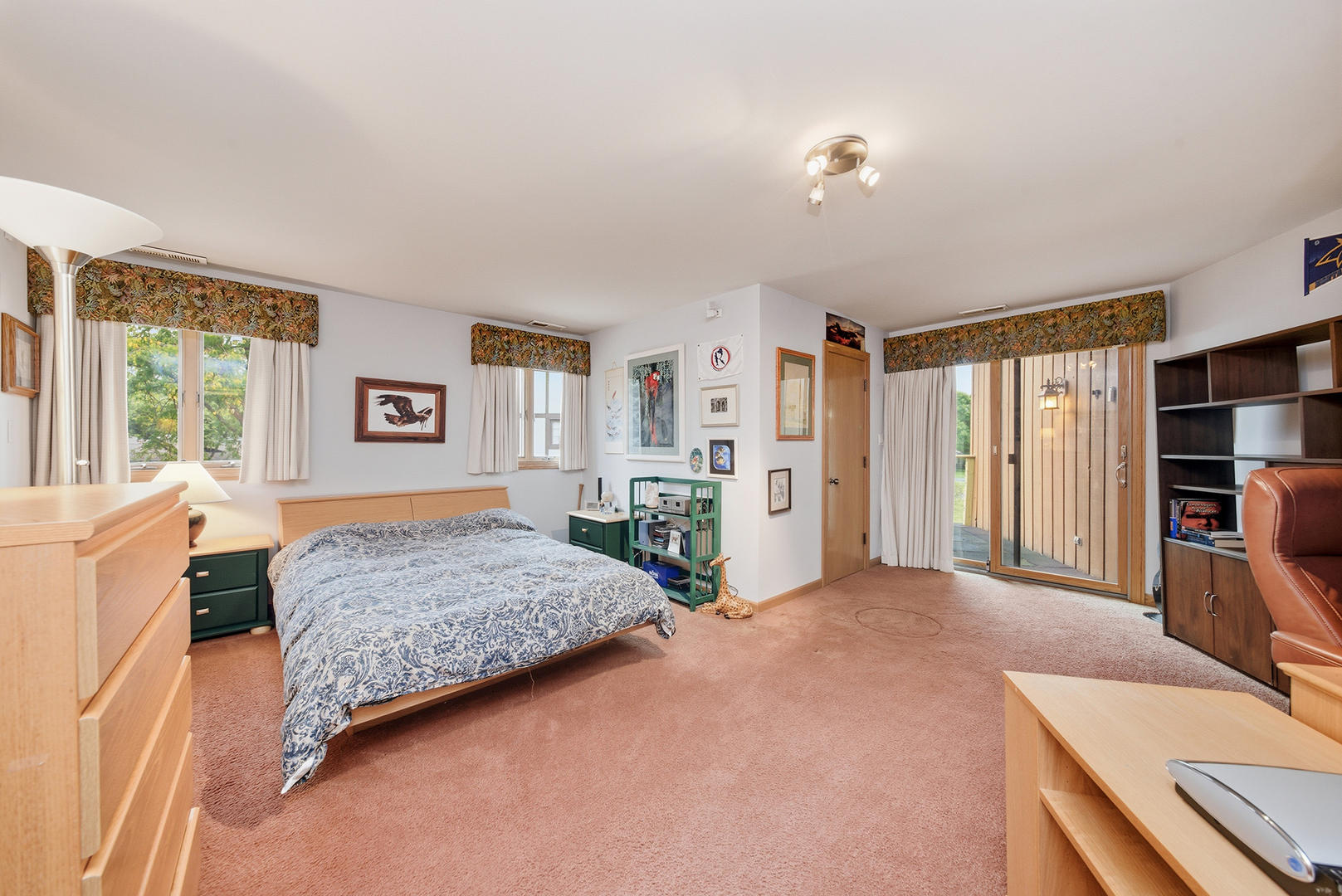 607 Berkshire Court, Downers Grove, IL 60516