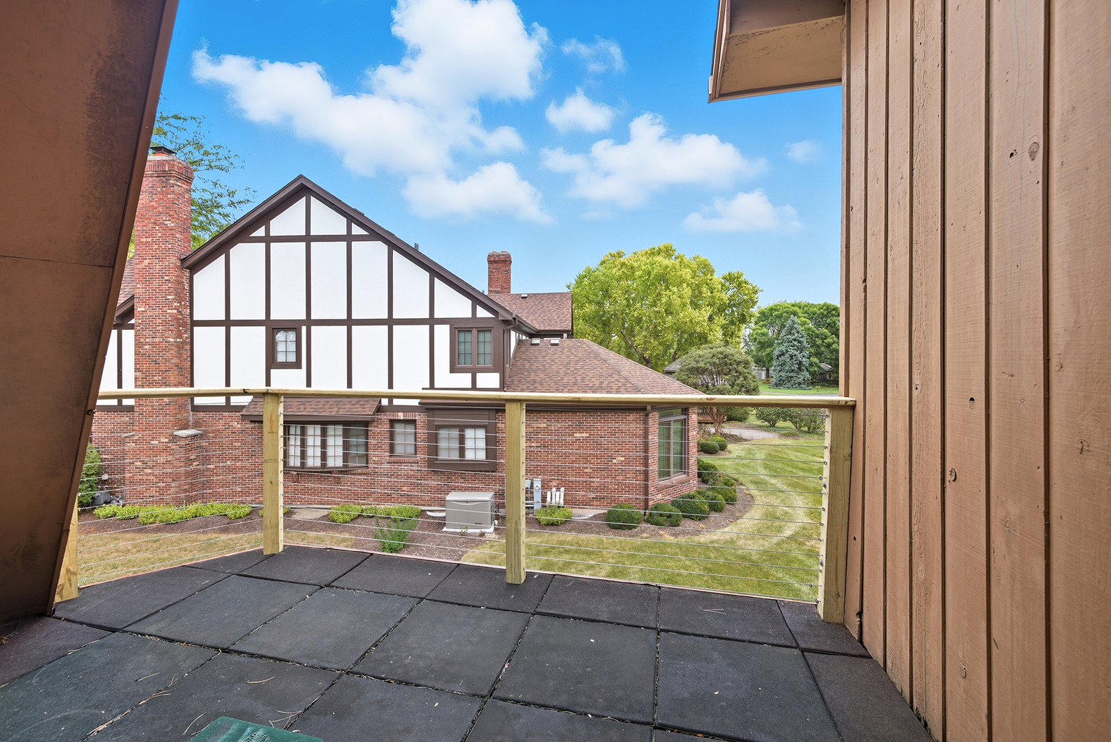 607 Berkshire Court, Downers Grove, IL 60516
