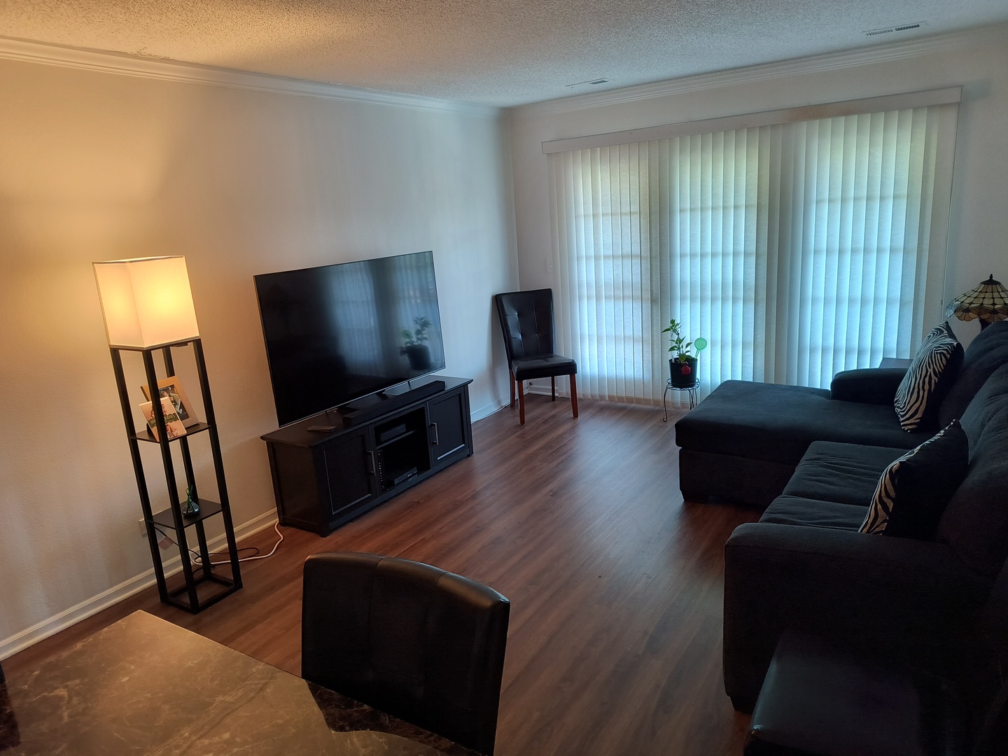 520 Biesterfield Road #318, Elk Grove Village, IL 60007