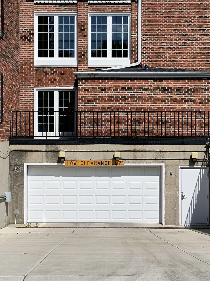 520 Biesterfield Road #318, Elk Grove Village, IL 60007