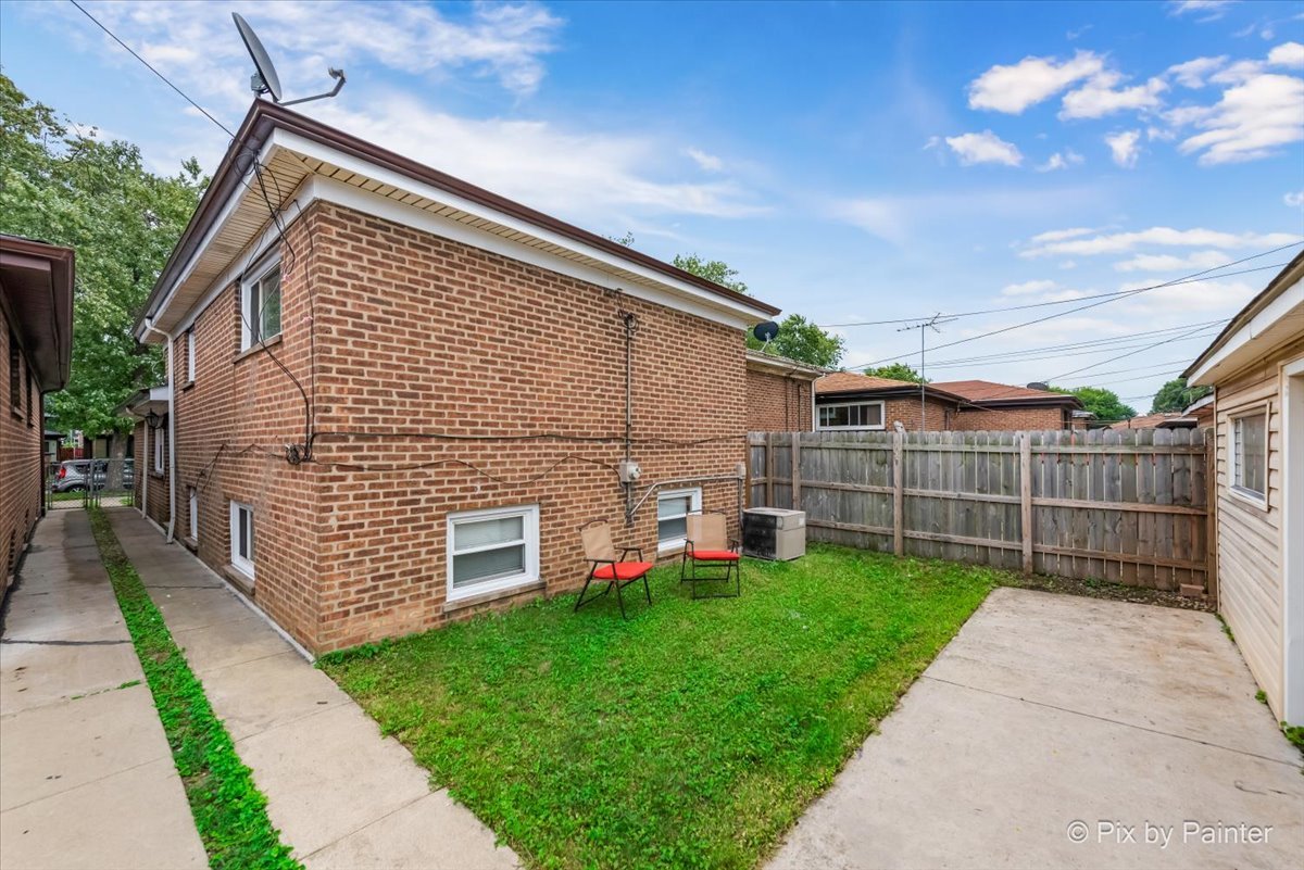 10316 S Green Bay Avenue, Chicago, IL 60617