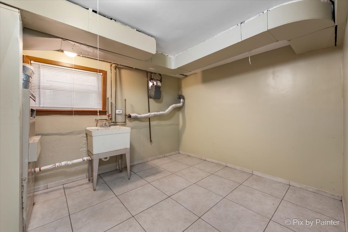 10316 S Green Bay Avenue, Chicago, IL 60617