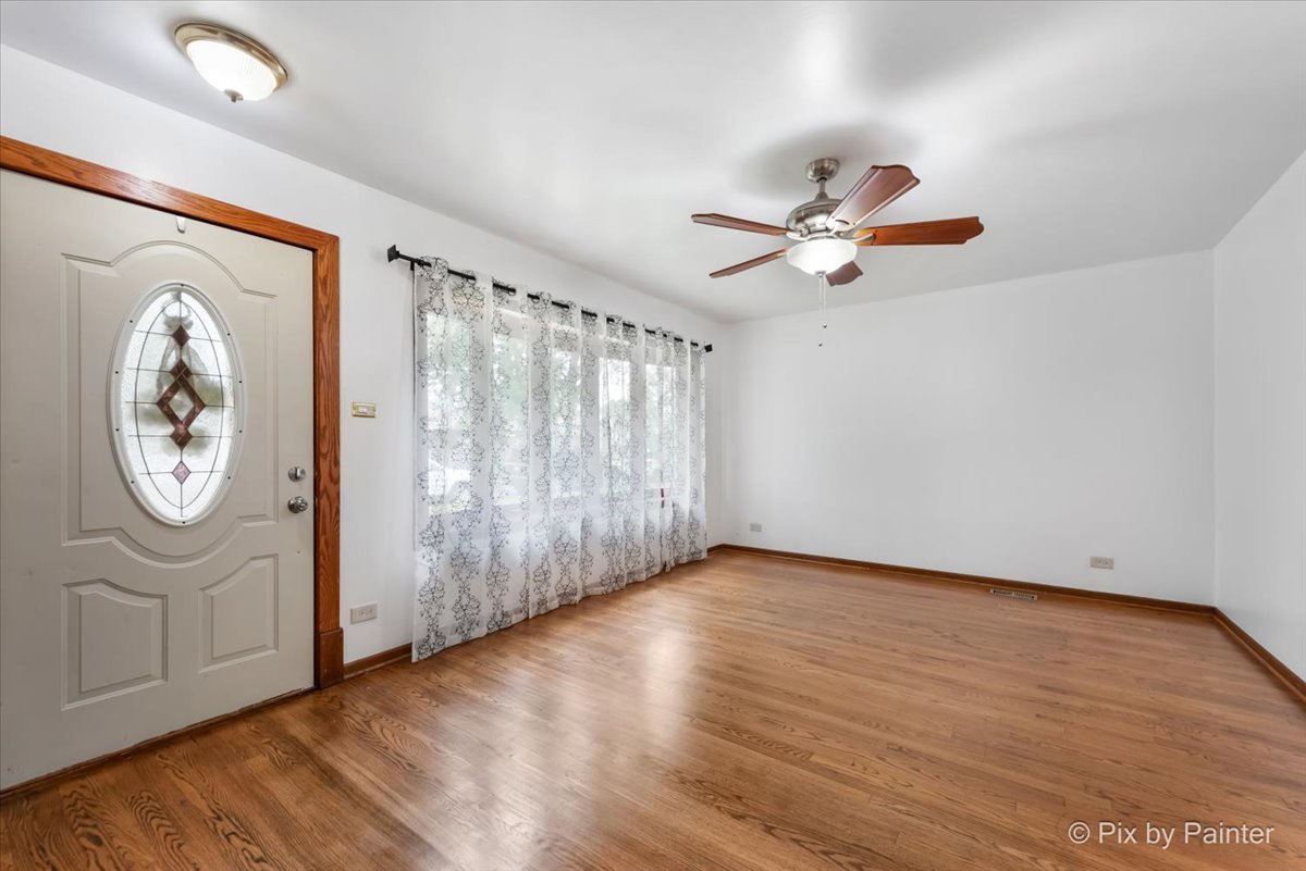 10316 S Green Bay Avenue, Chicago, IL 60617