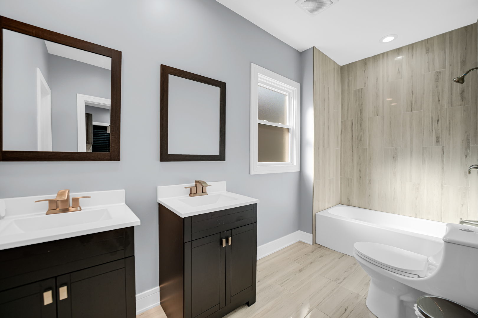 1707 E 83RD Street, Chicago, IL 60617