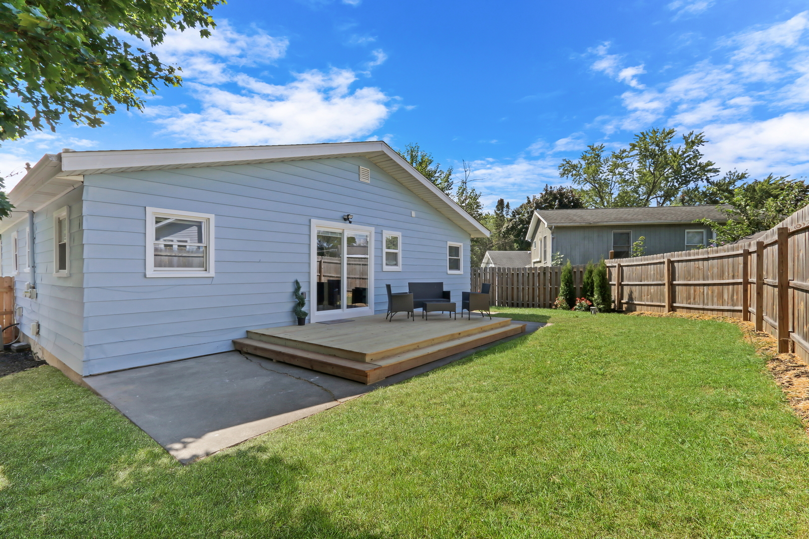 34880 N Rock Island Street, Ingleside, IL 60041