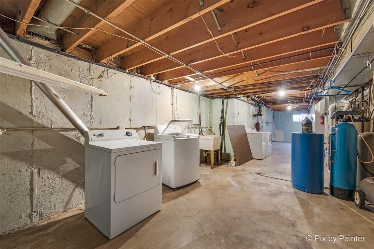 7615 W Andrea Lane, Crystal Lake, IL 60012