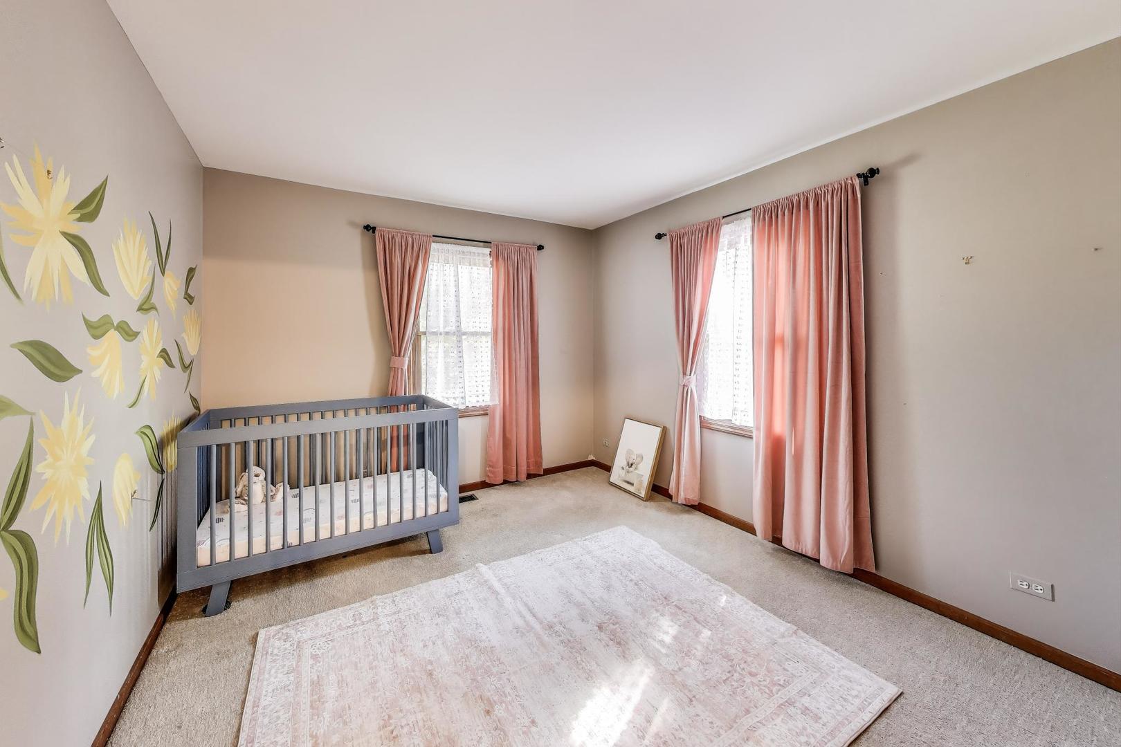 725 N Ashbury Avenue, Bolingbrook, IL 60440