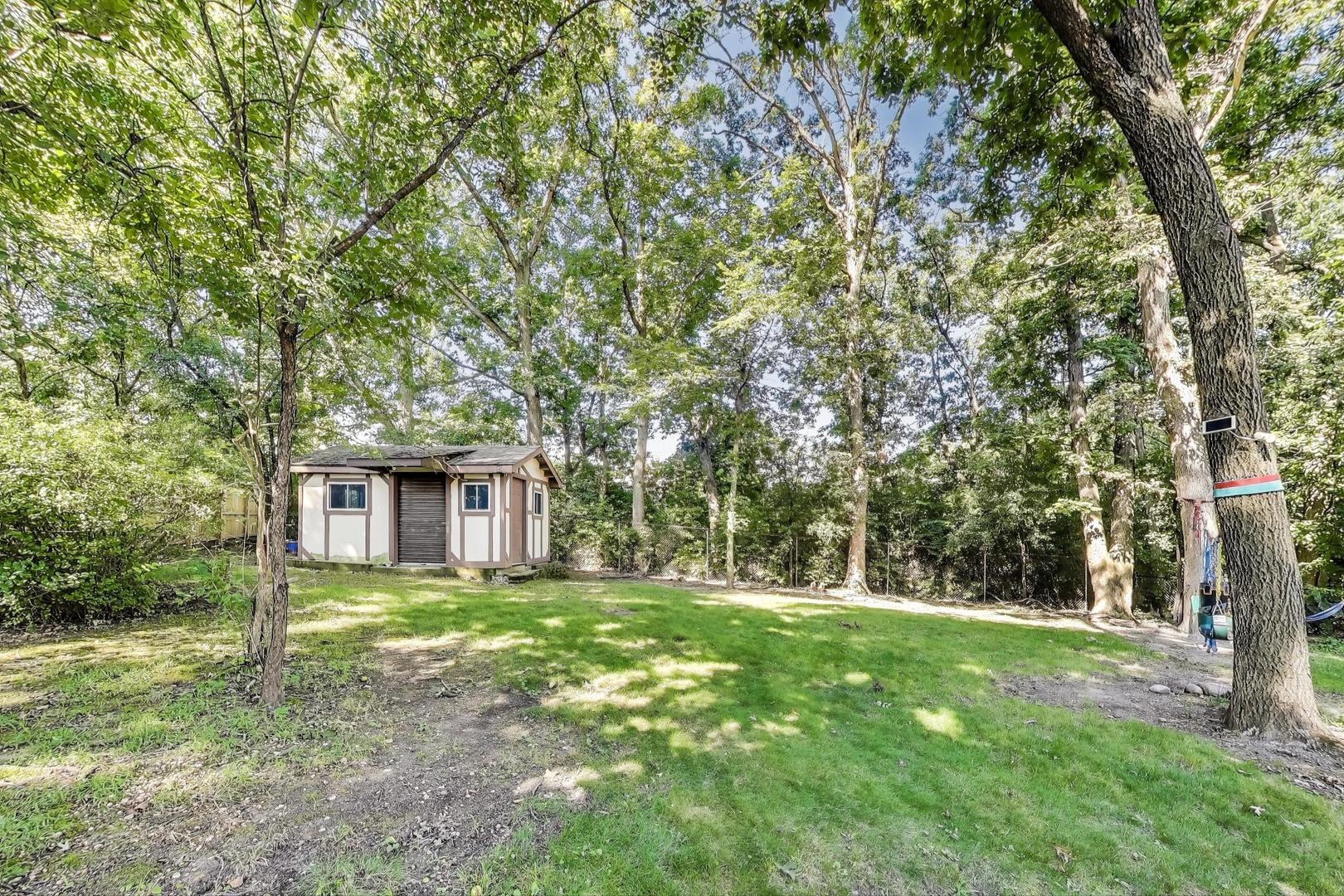 725 N Ashbury Avenue, Bolingbrook, IL 60440