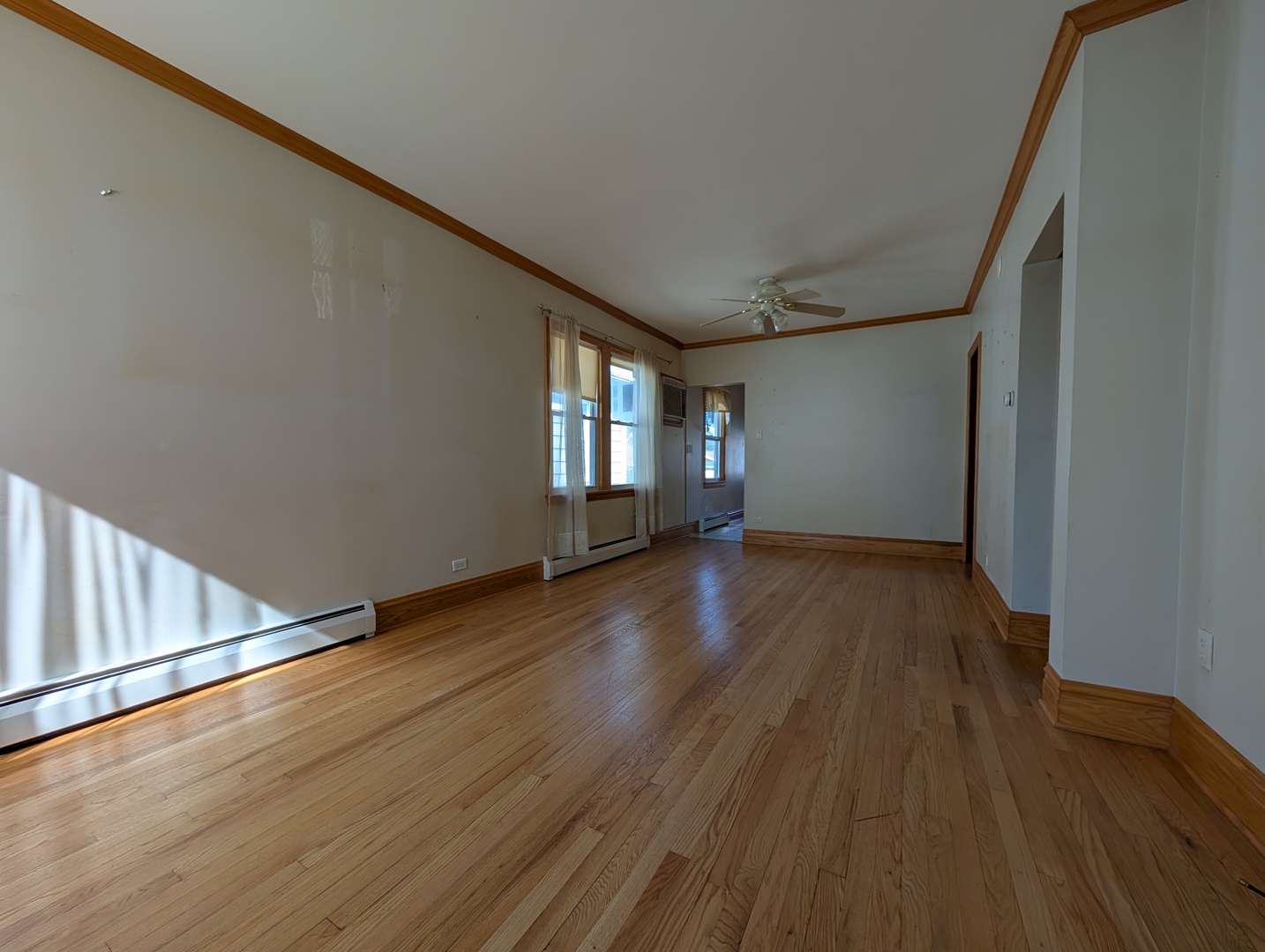5407 N Moody Avenue, Chicago, IL 60630