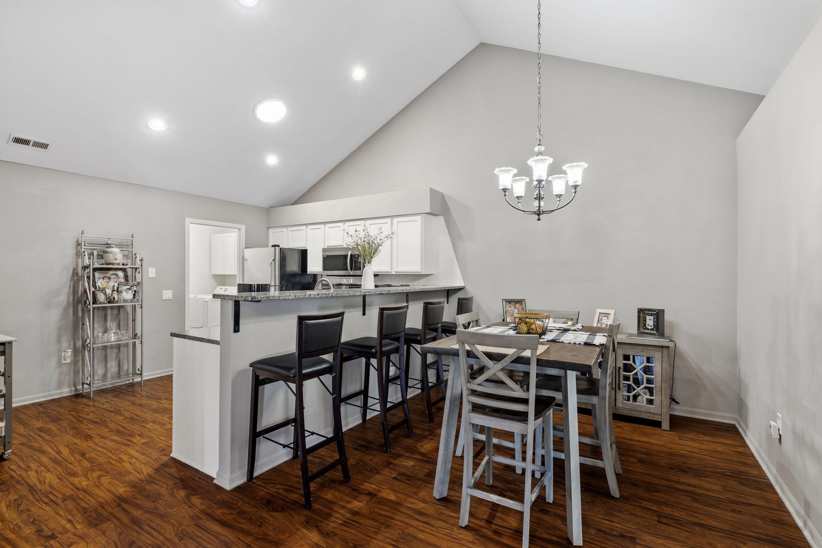 445 Stonegate Way #445, Manteno, IL 60950