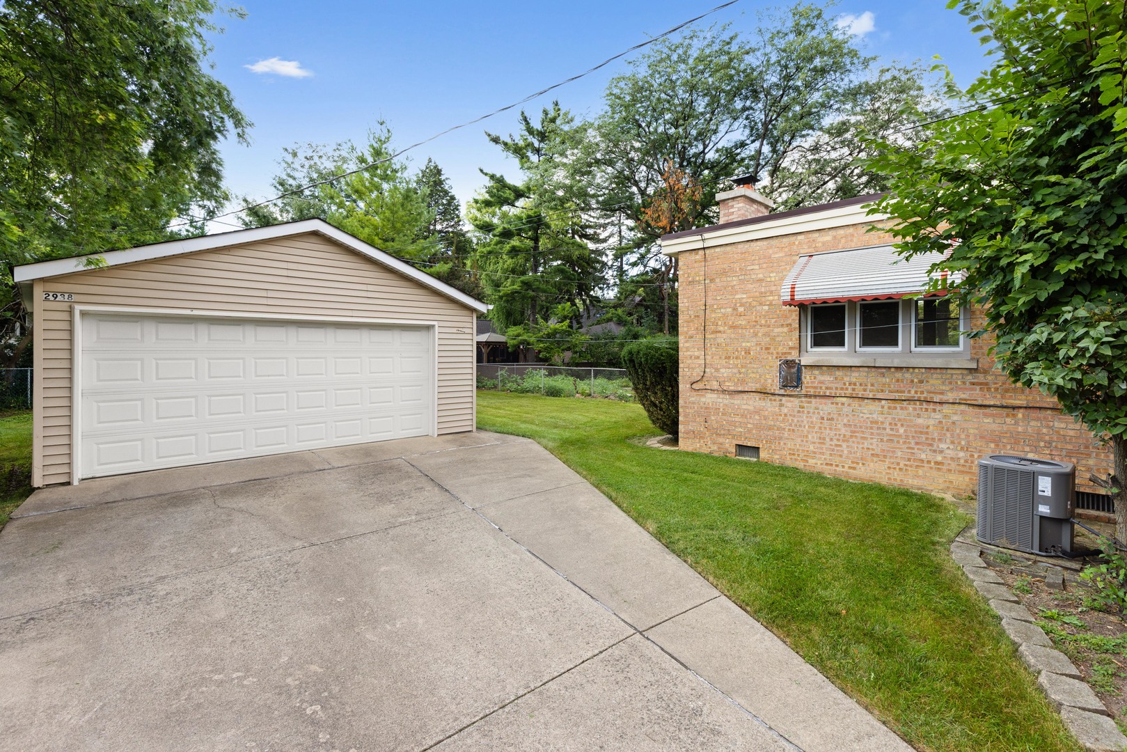 2938 Vernon Avenue, Brookfield, IL 60513