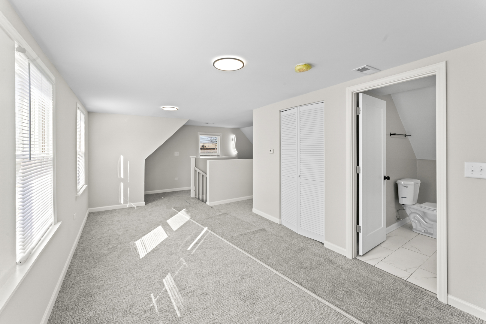 337 28th Avenue, Bellwood, IL 60104