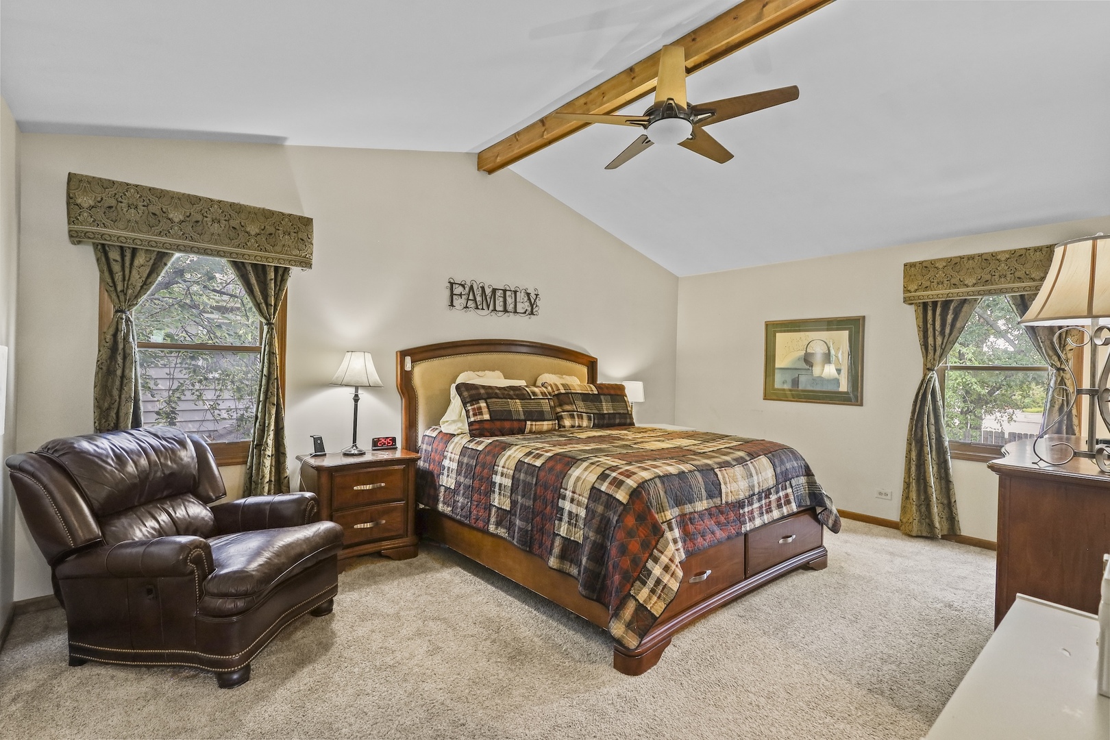 1716 Schey Court, Naperville, IL 60565