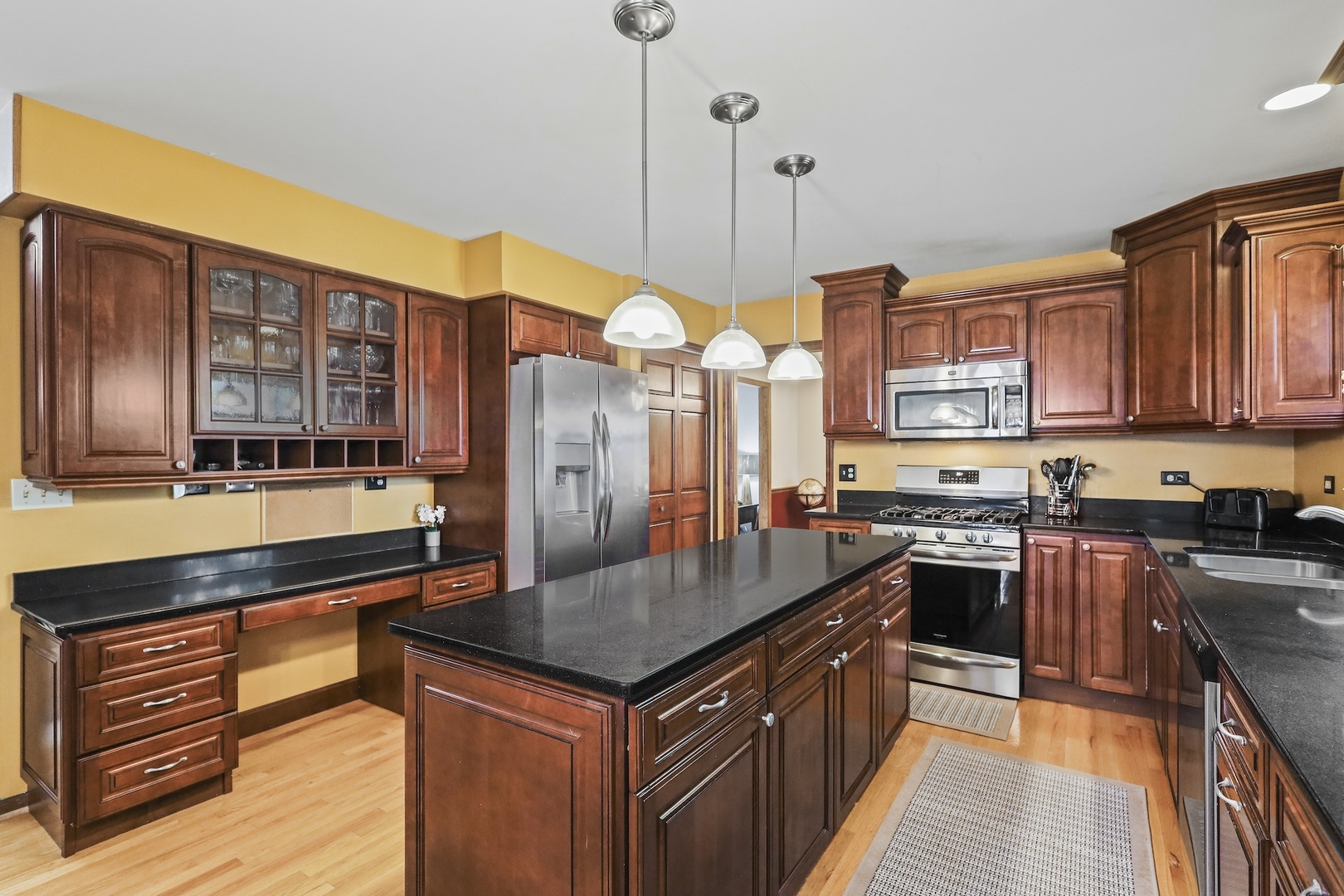 1716 Schey Court, Naperville, IL 60565