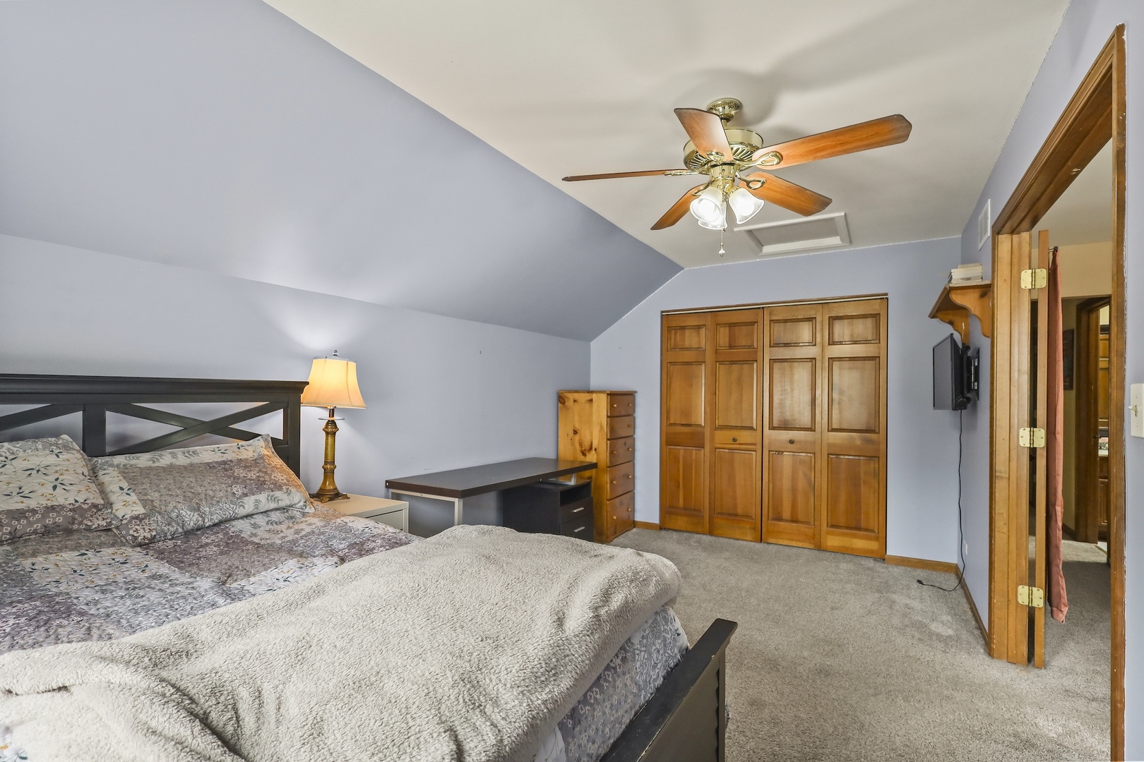 1716 Schey Court, Naperville, IL 60565