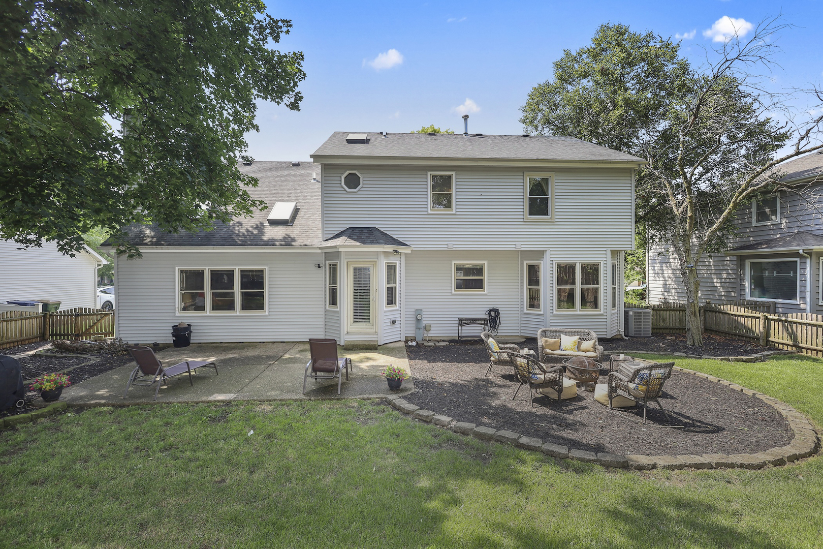 1716 Schey Court, Naperville, IL 60565
