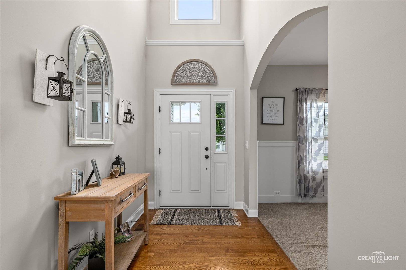 957 N Carly Circle, Yorkville, IL 60560