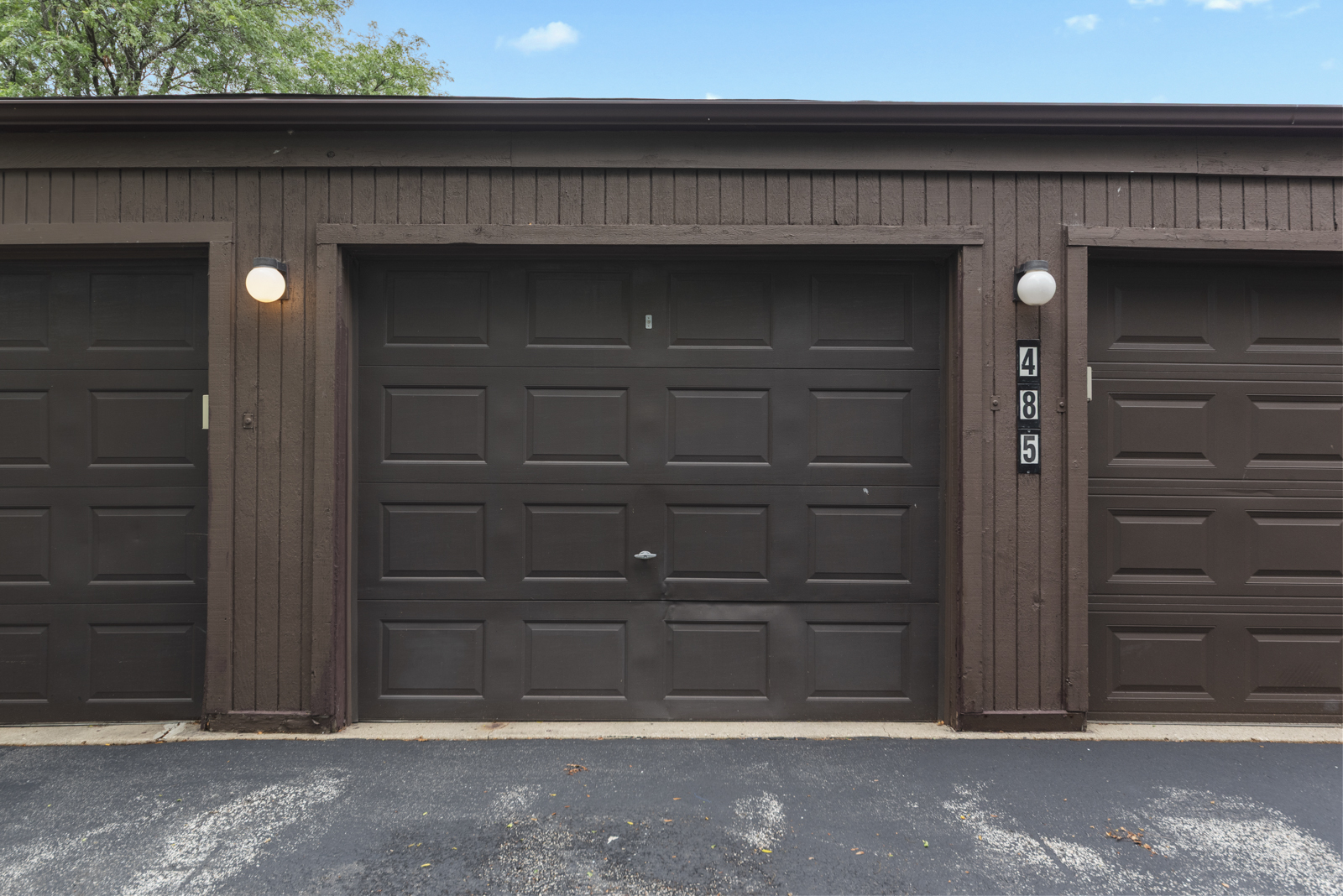485 Raintree Court #B, Glen Ellyn, IL 60137